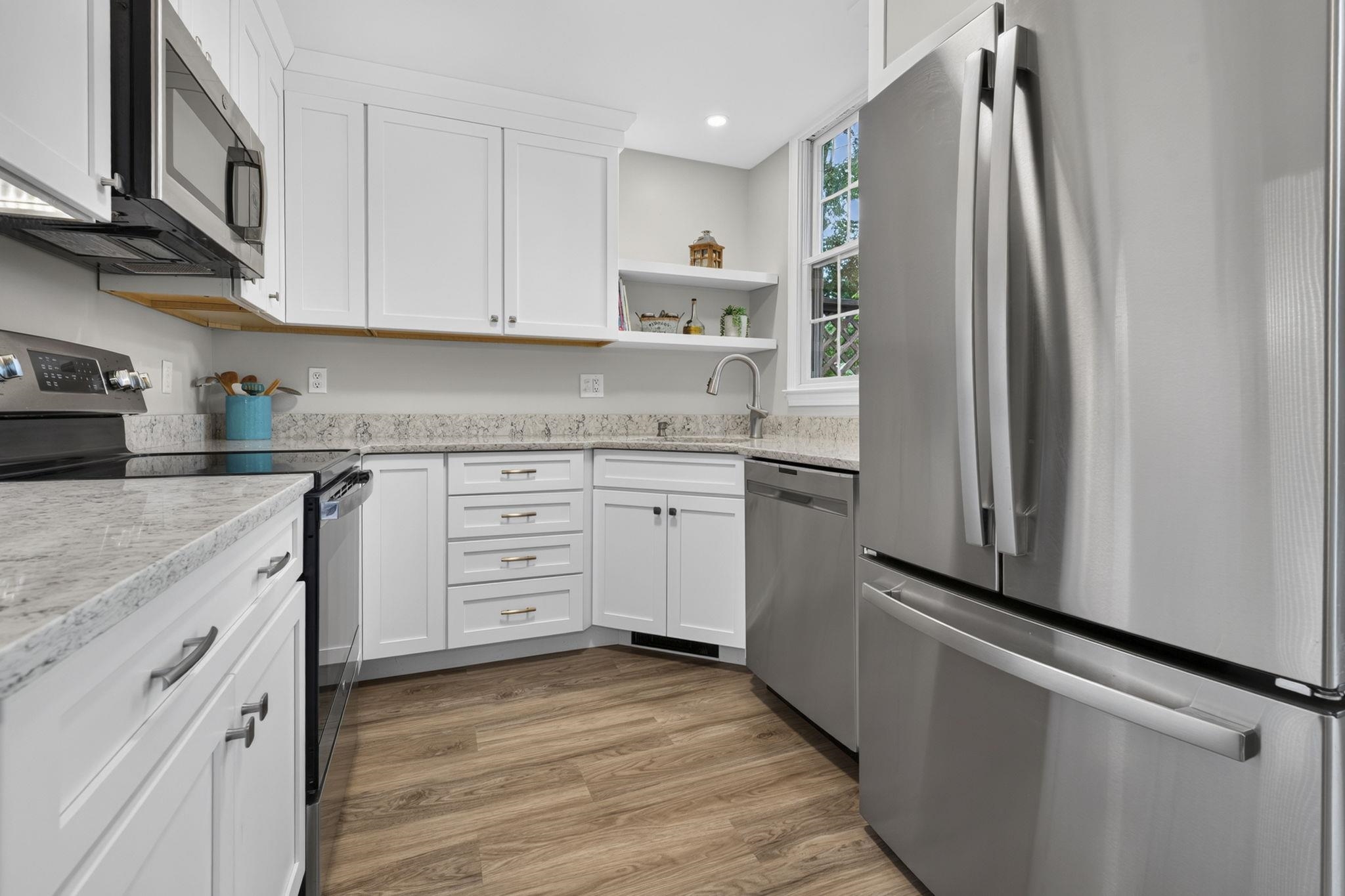 property viewer photo 9