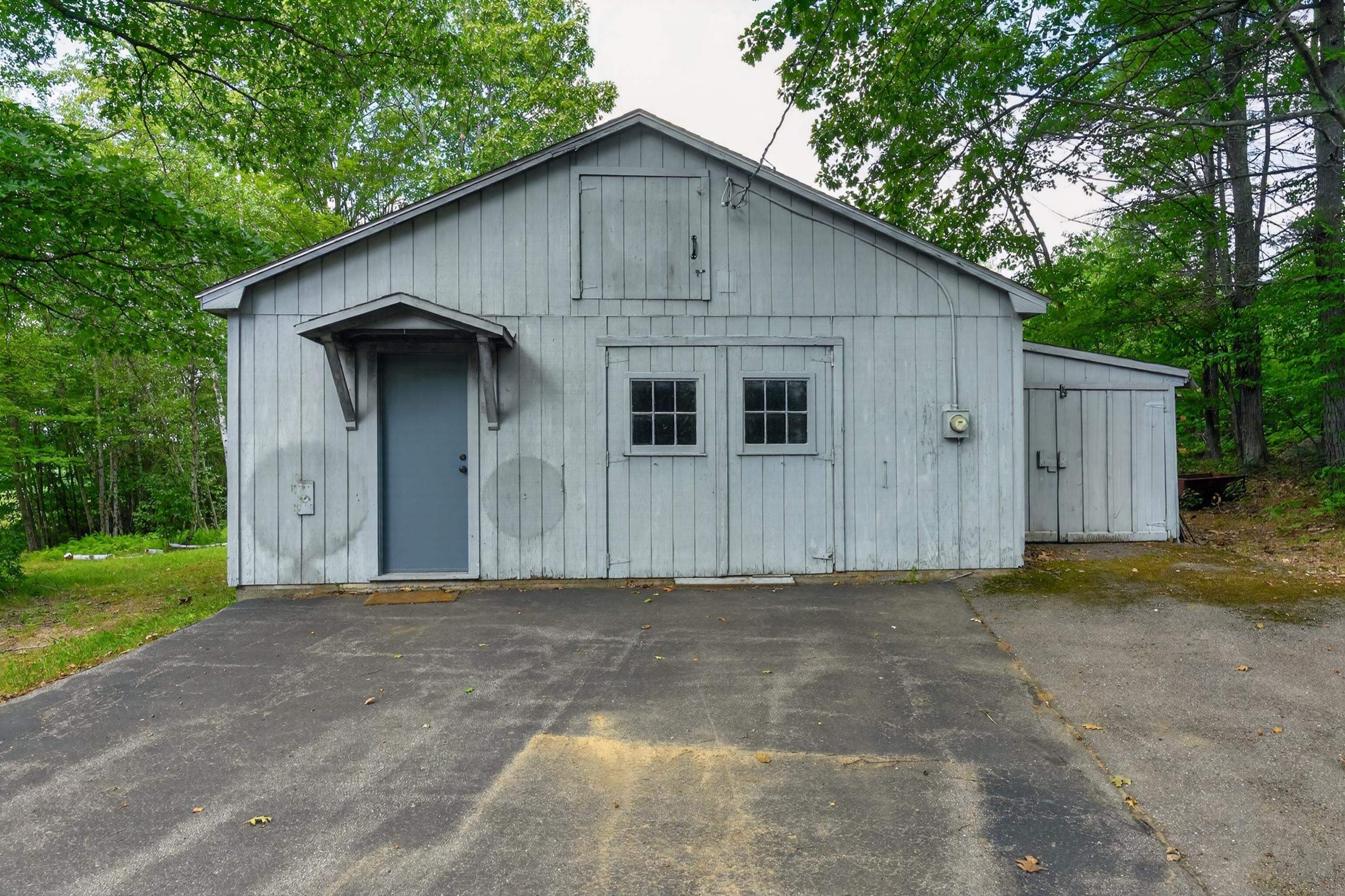 main property photo 33