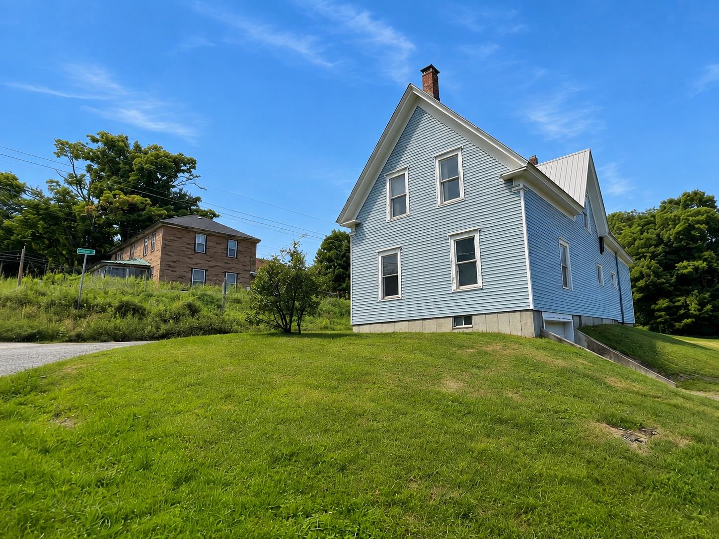 main property photo 2