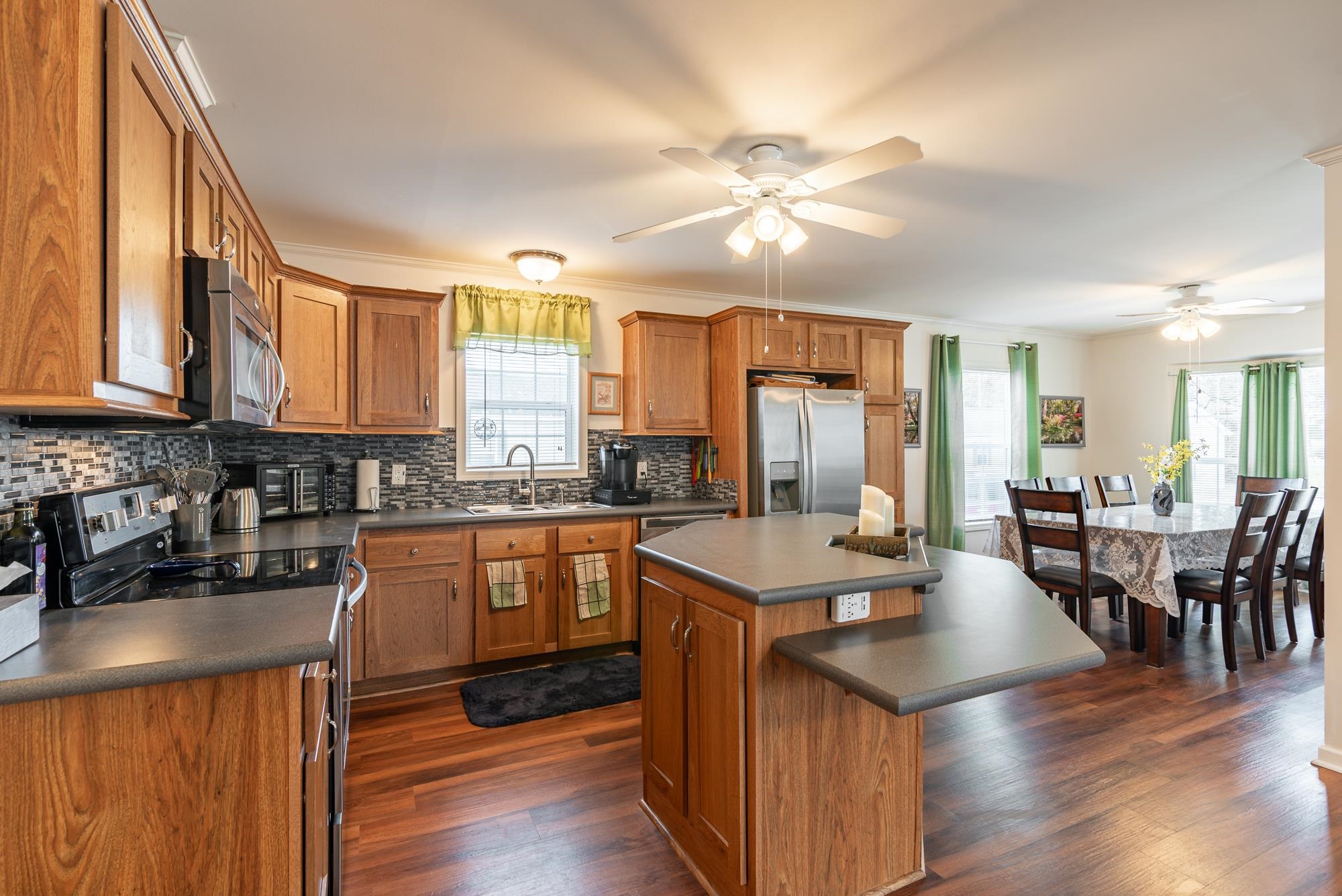 main property photo 14
