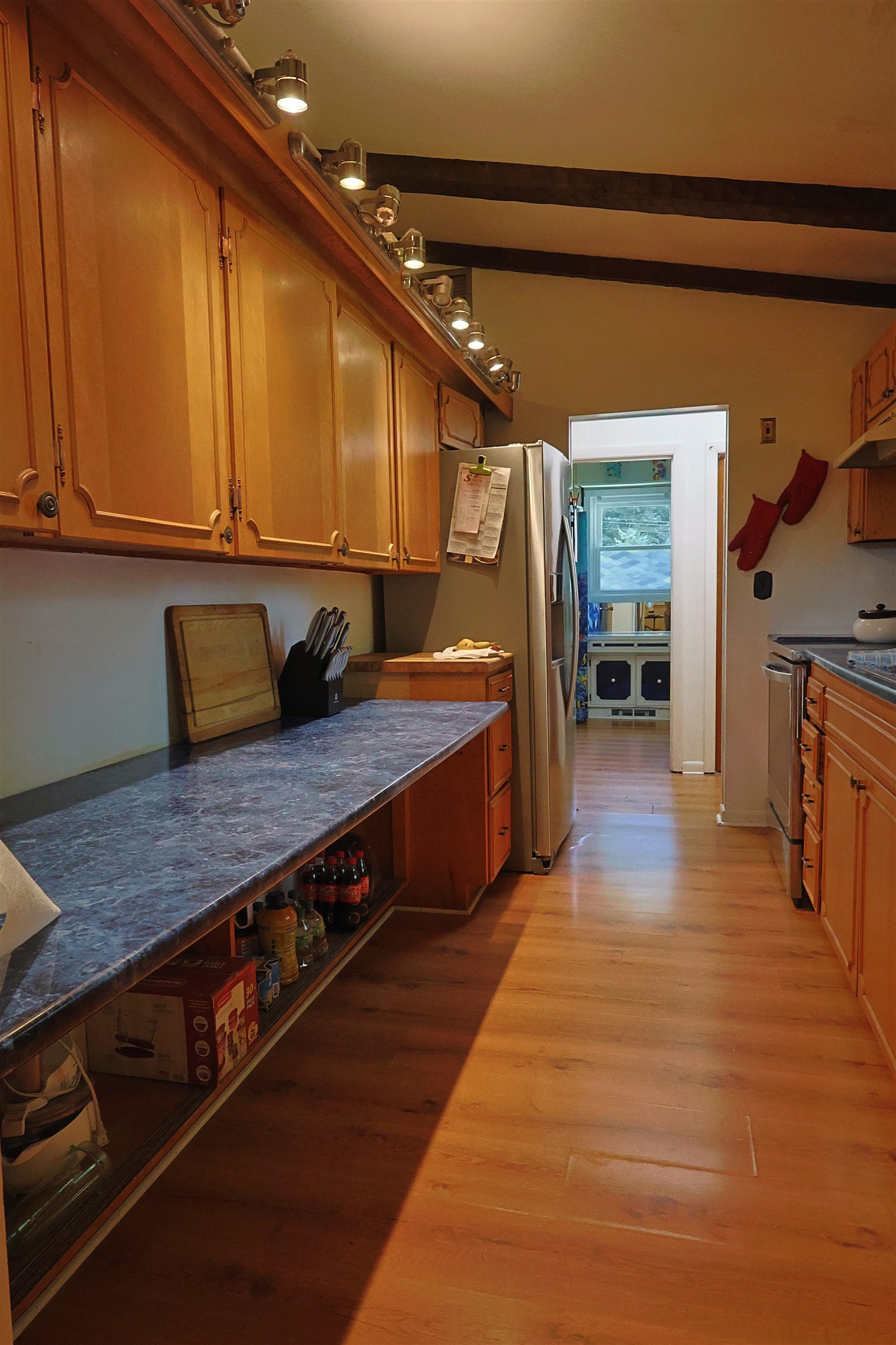main property photo 20