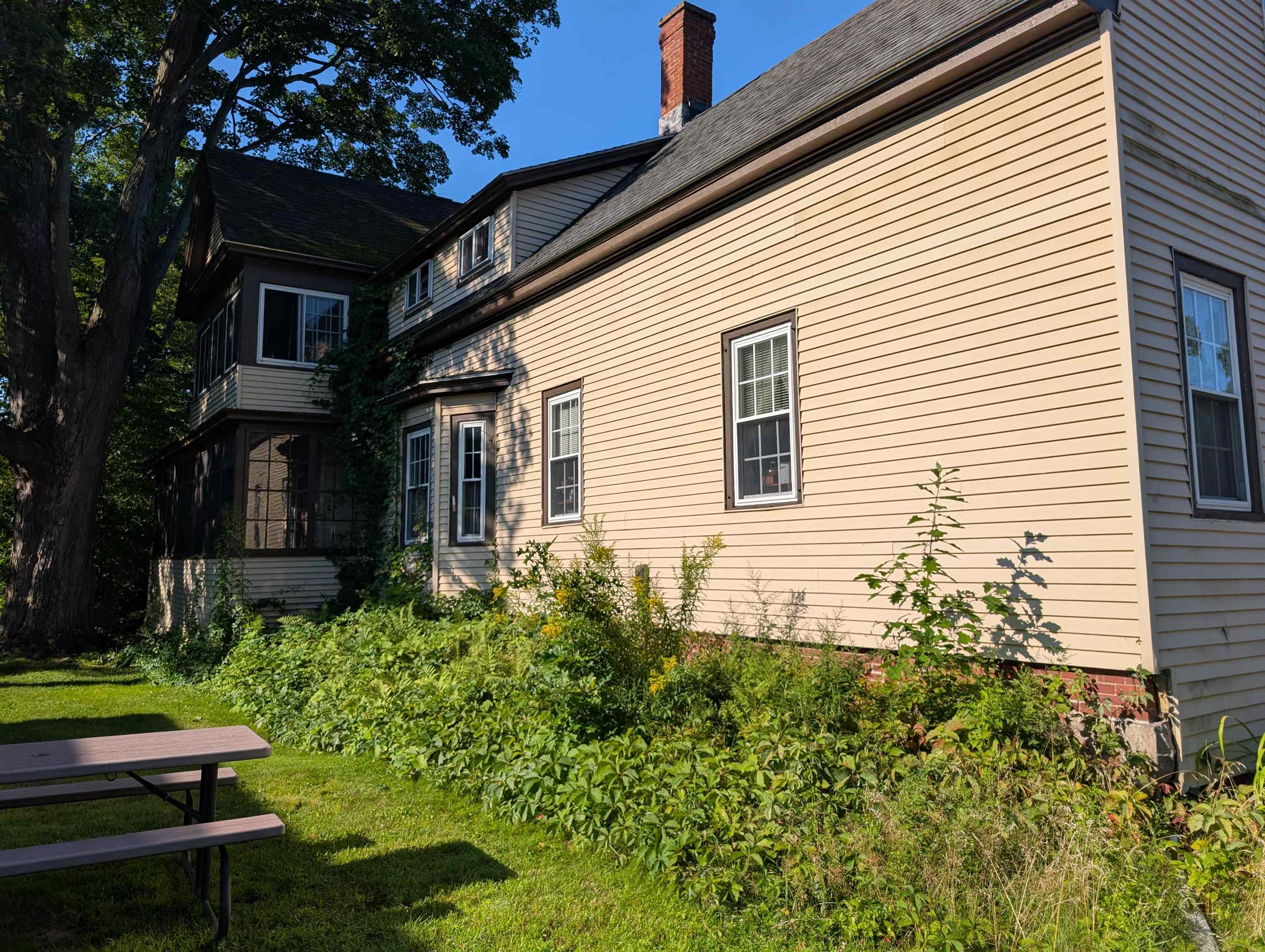 main property photo 30