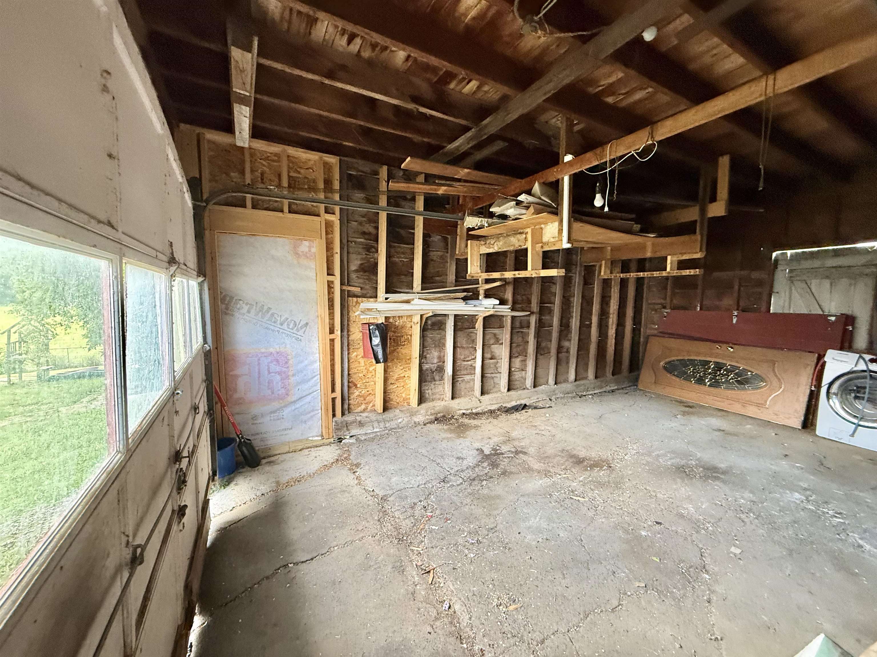 main property photo 47