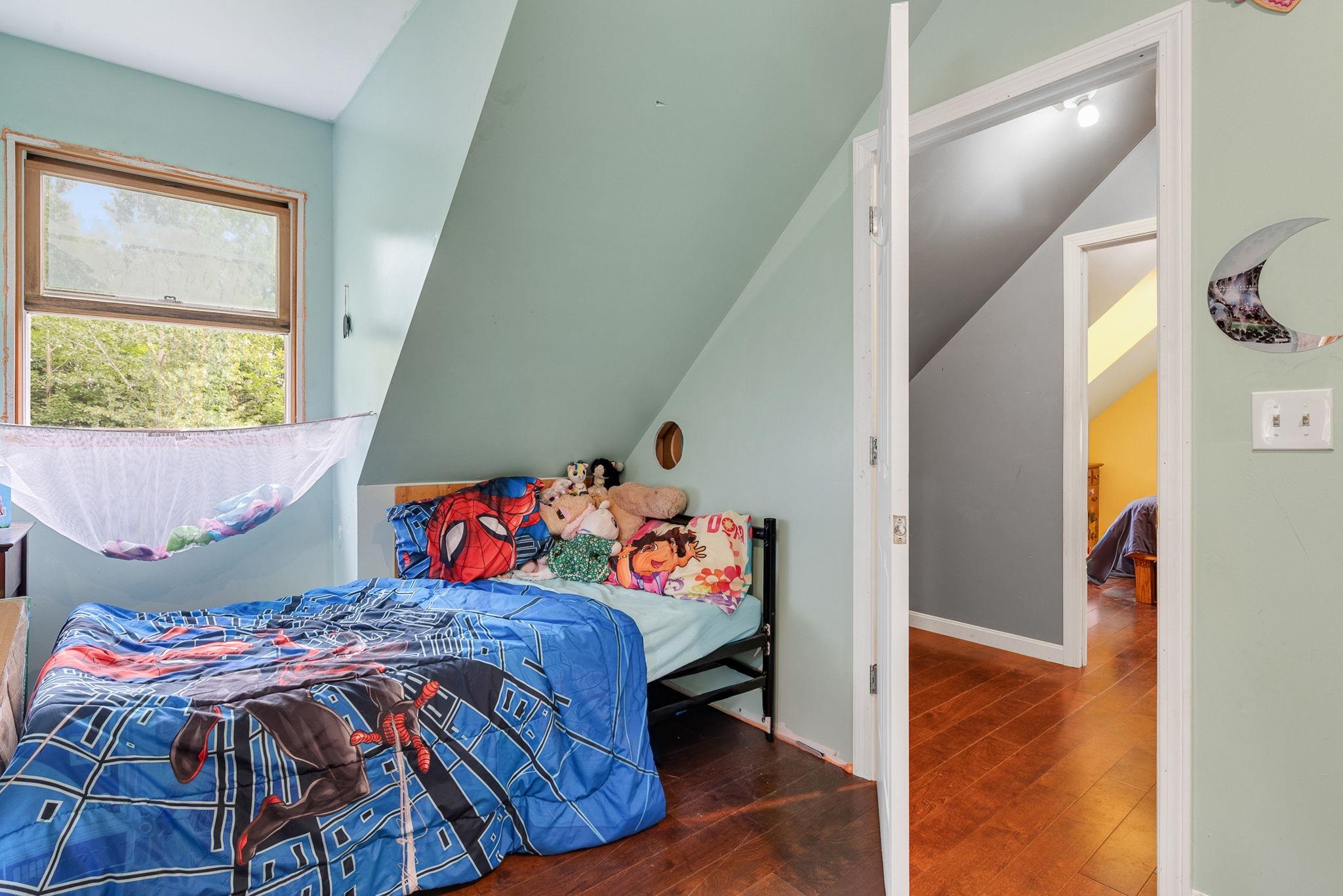 main property photo 13