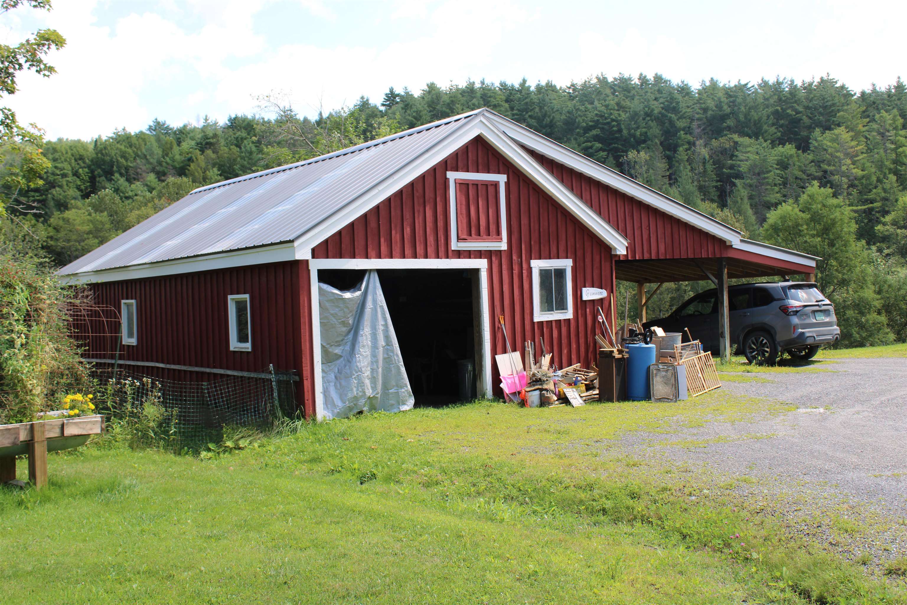 main property photo 7