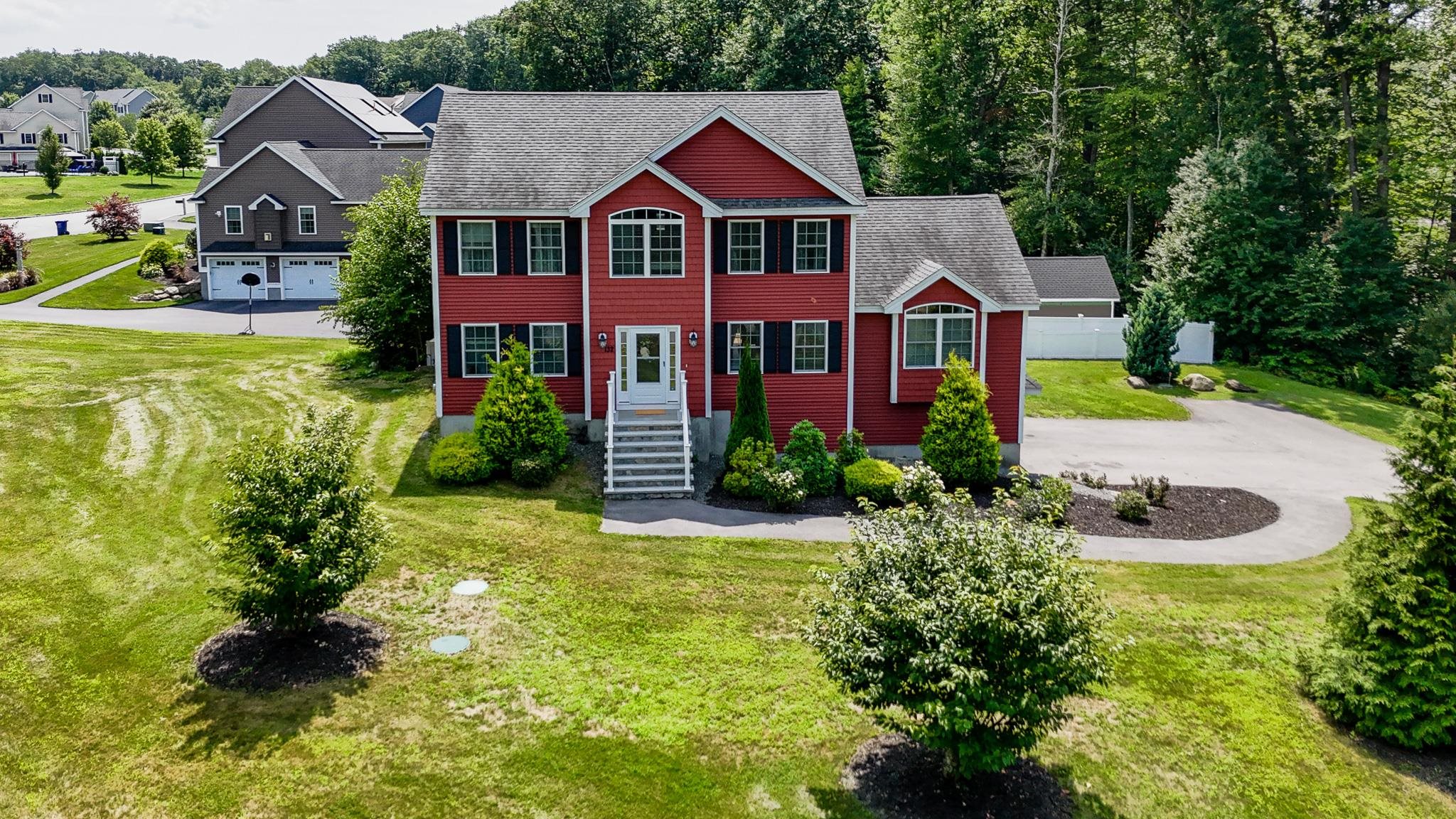 main property photo 40
