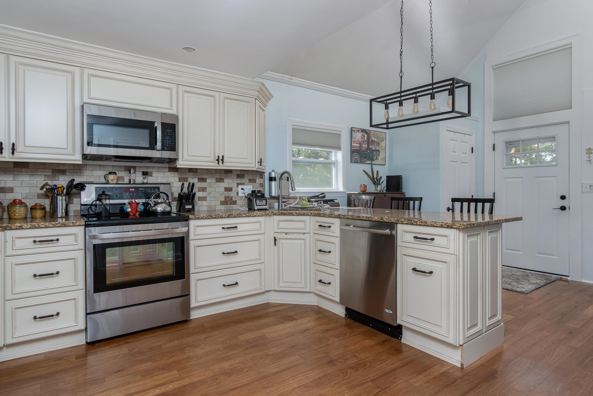 main property photo 22