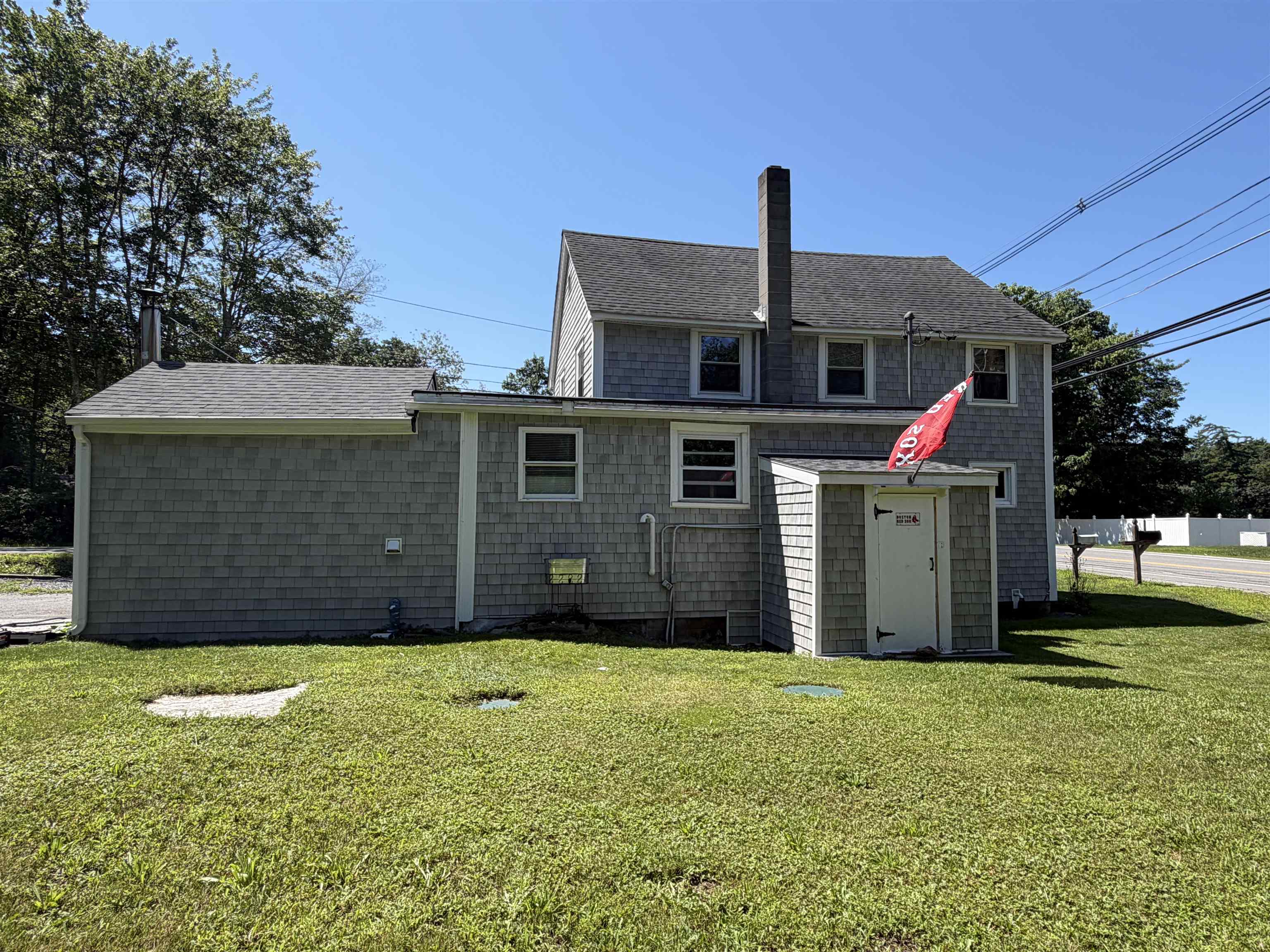 main property photo 23