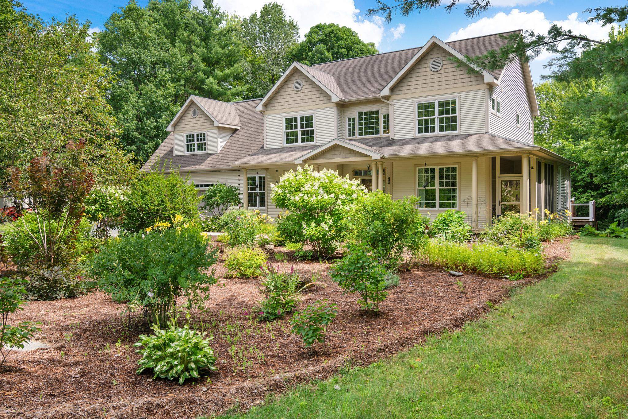 main property photo 54