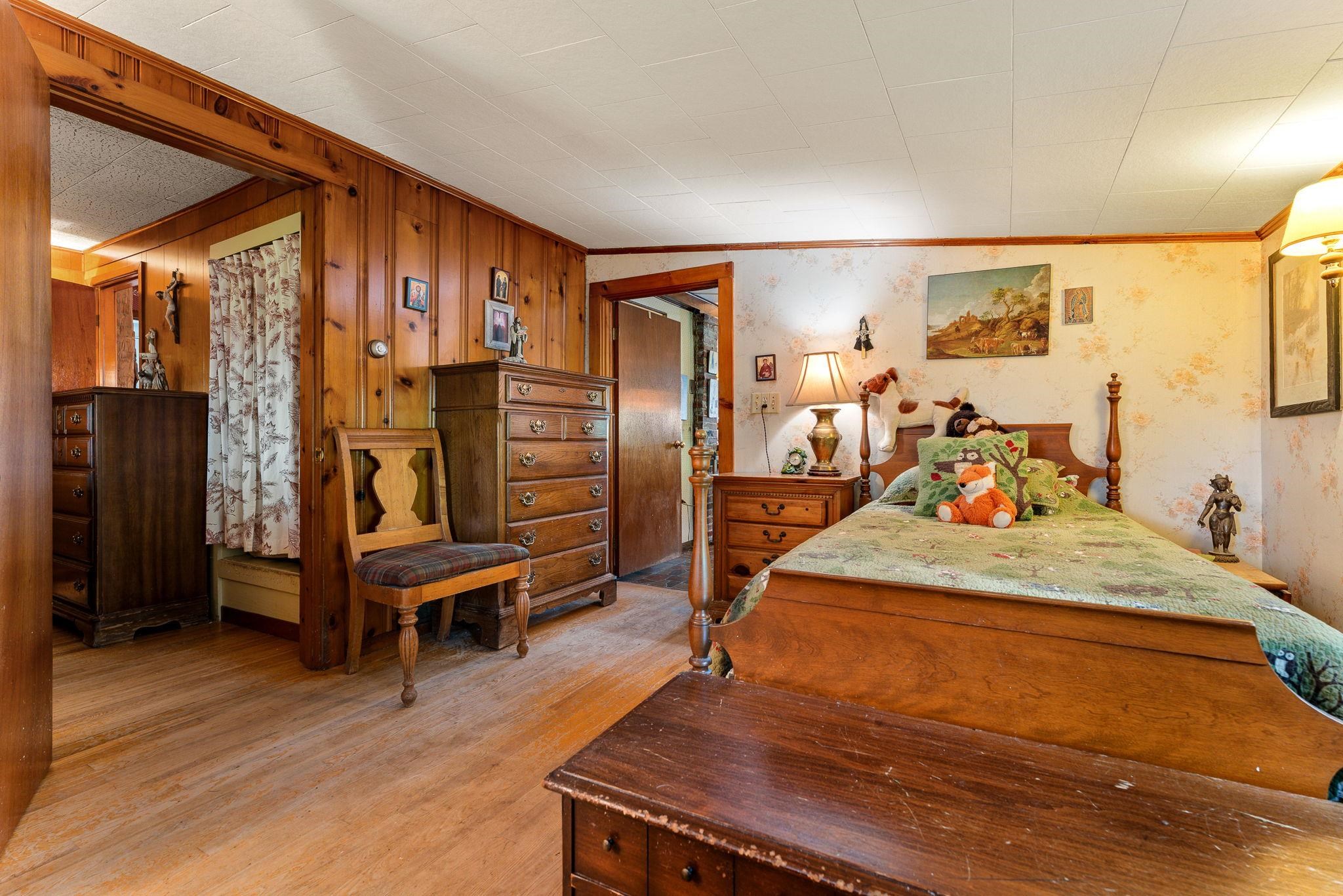 main property photo 25