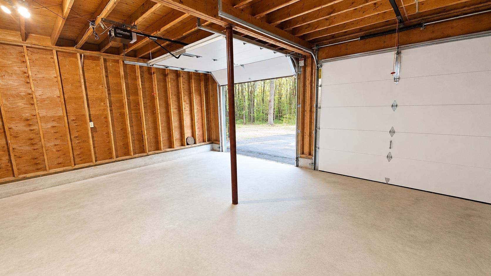 main property photo 54