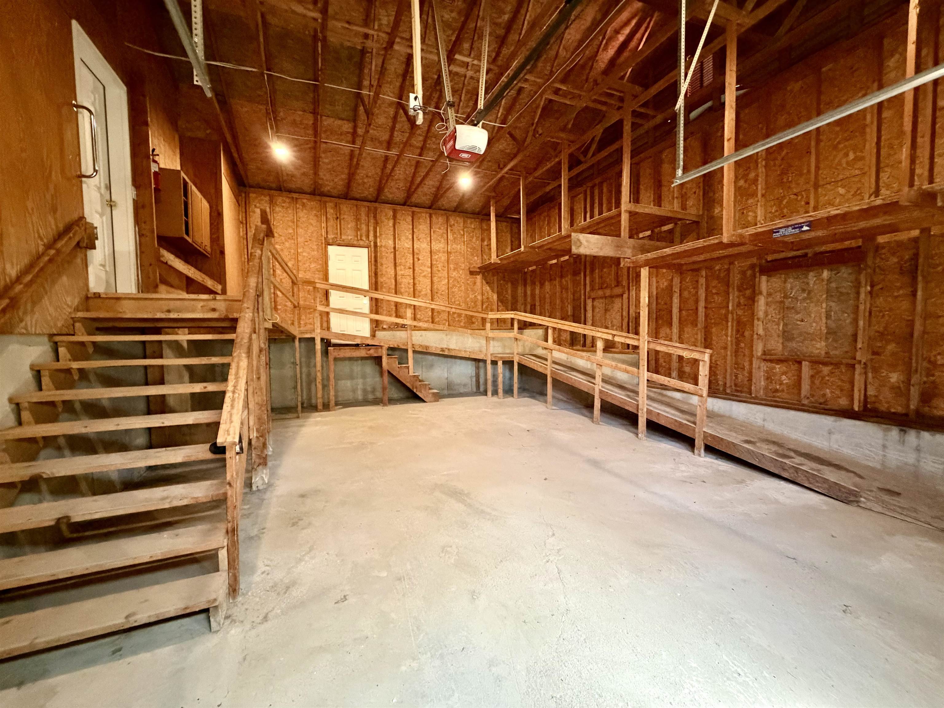 main property photo 50