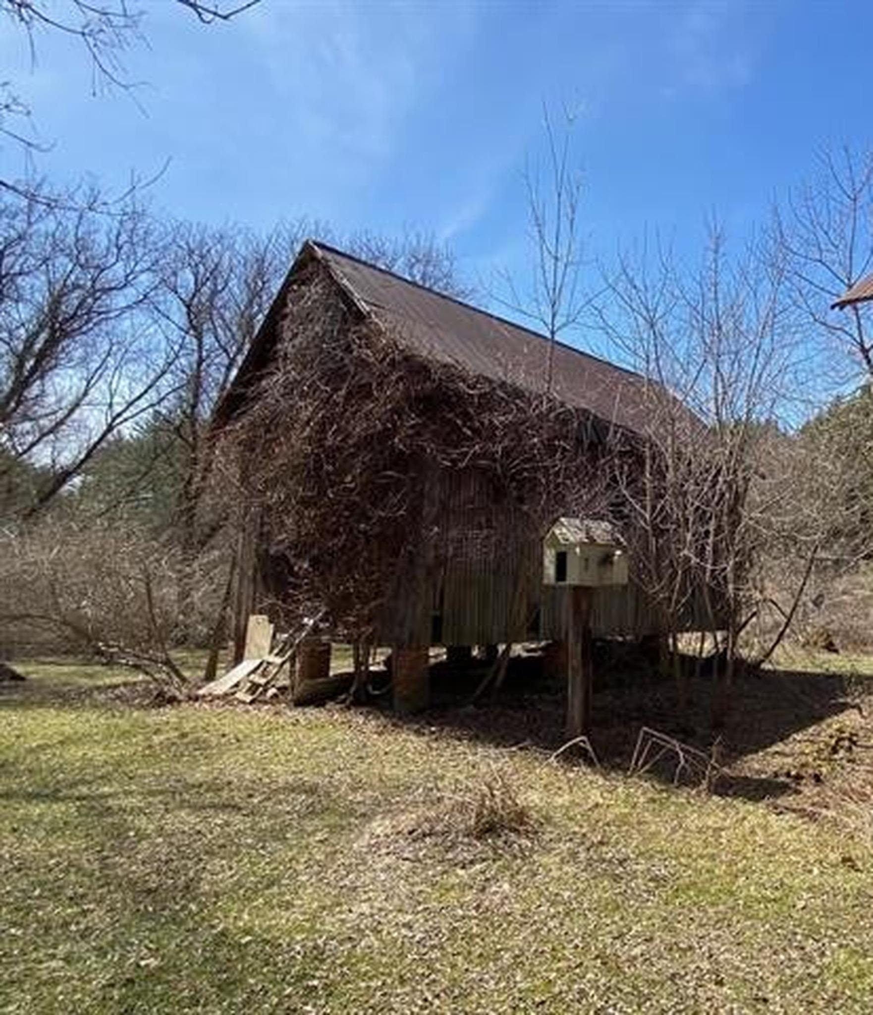 main property photo 12