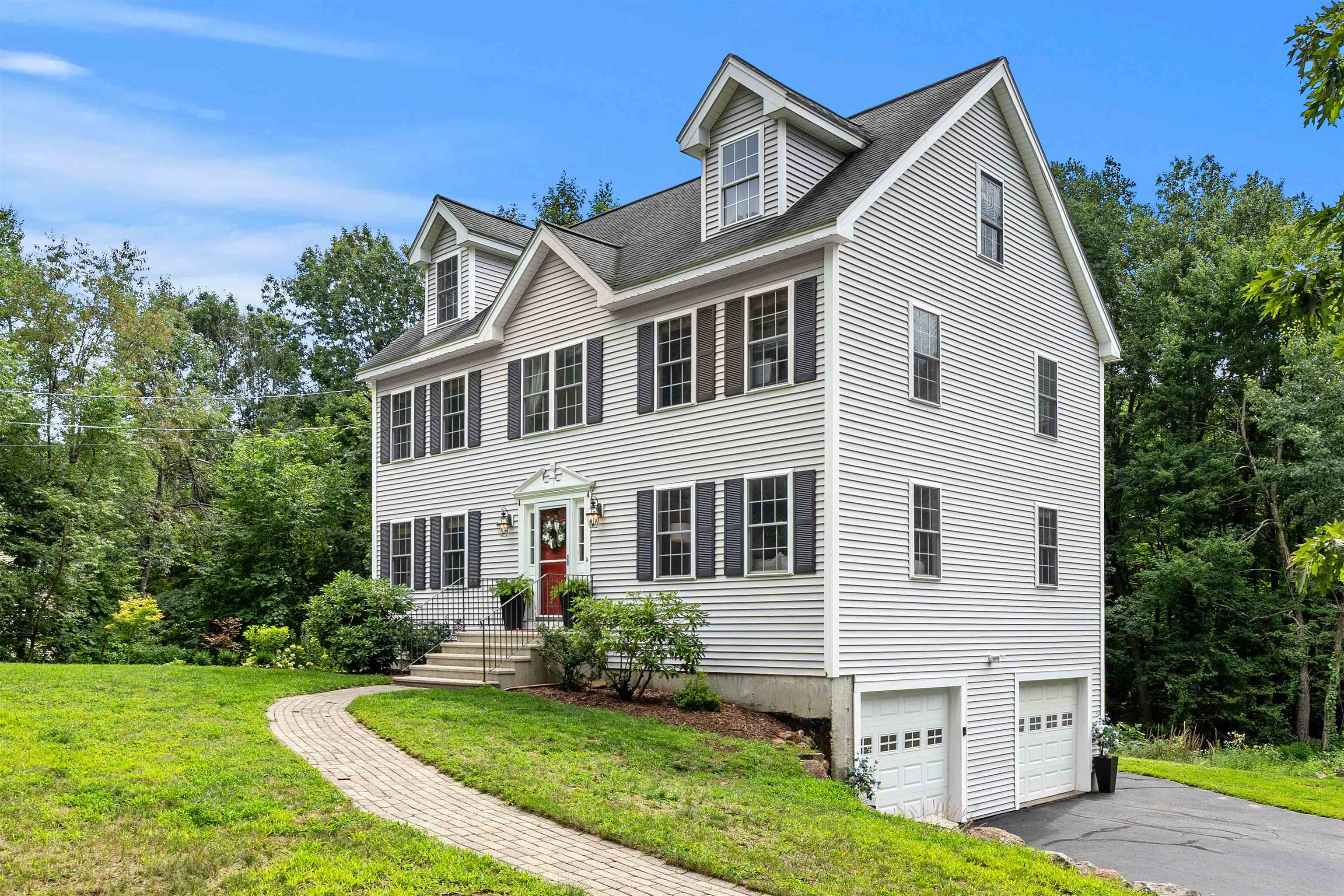 main property photo 45