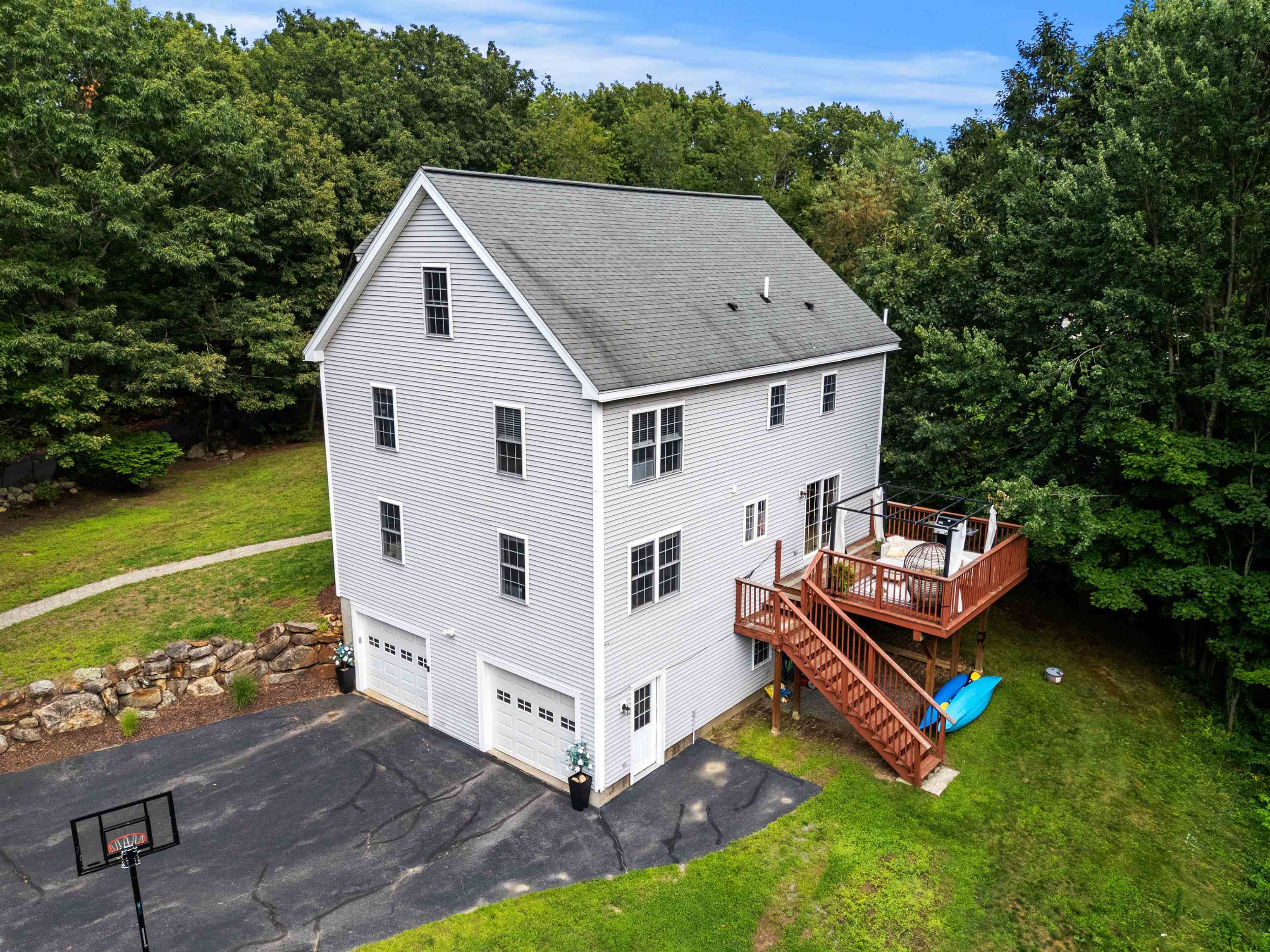 main property photo 59