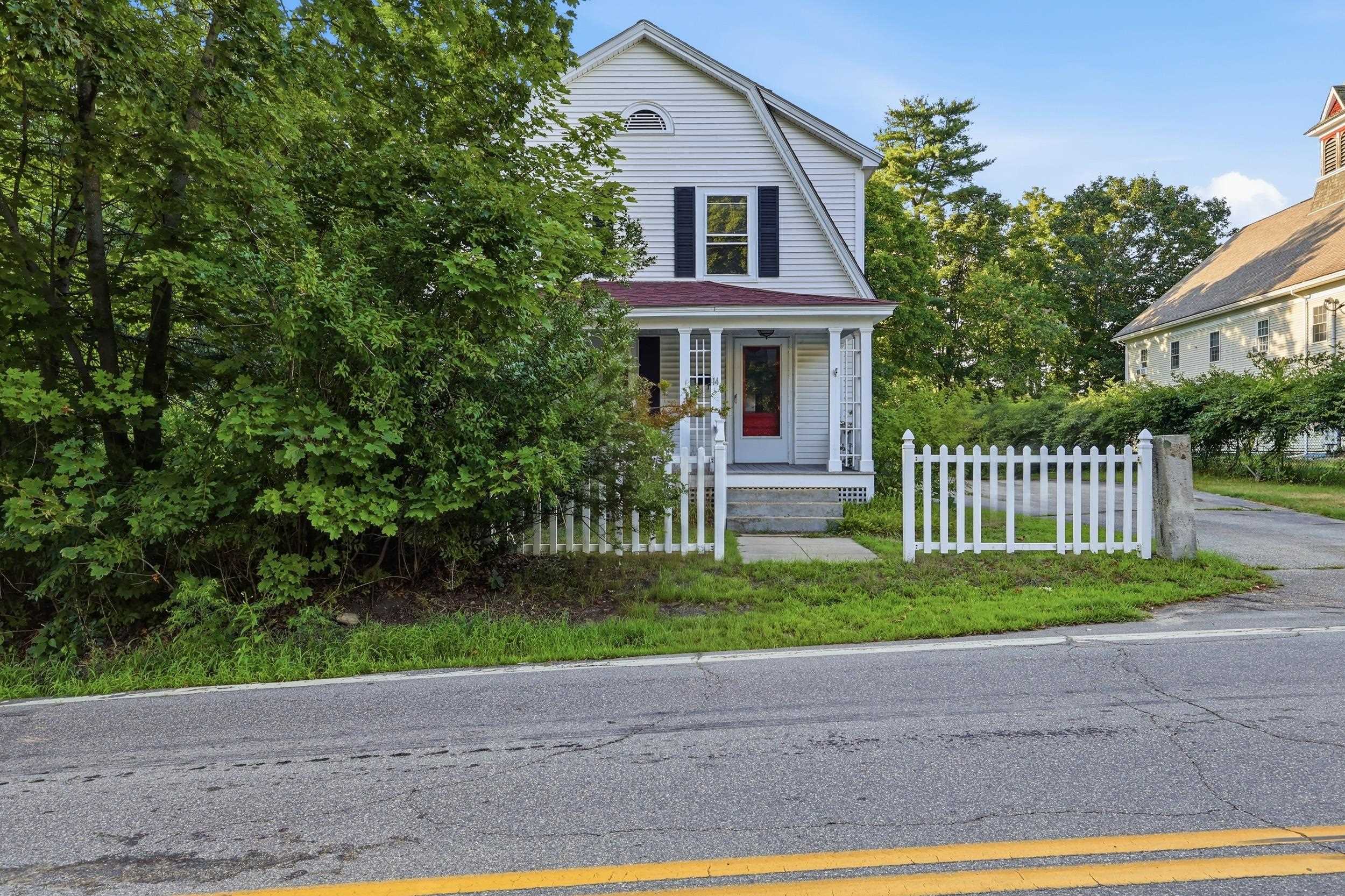 main property photo 28