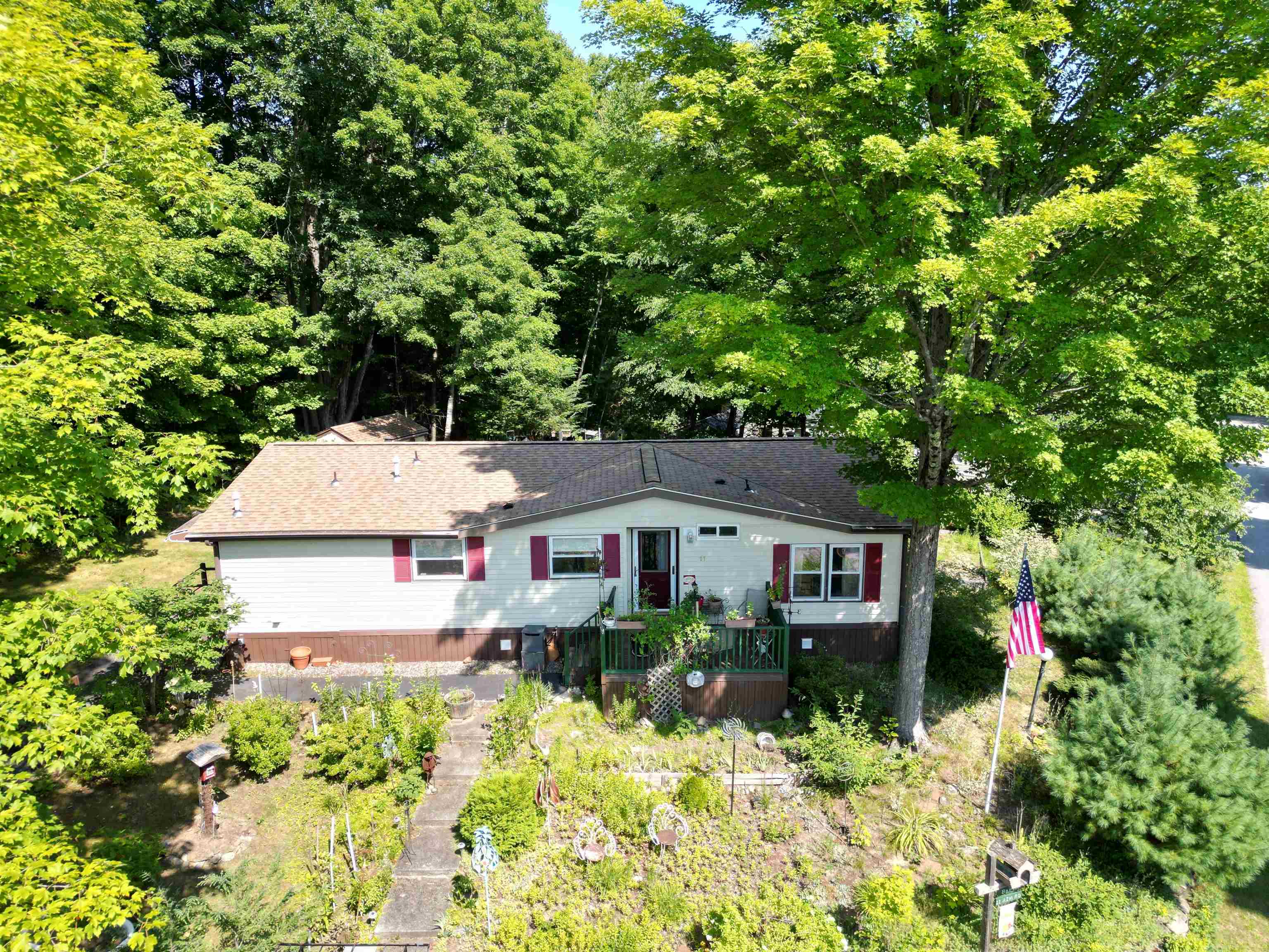 main property photo 58