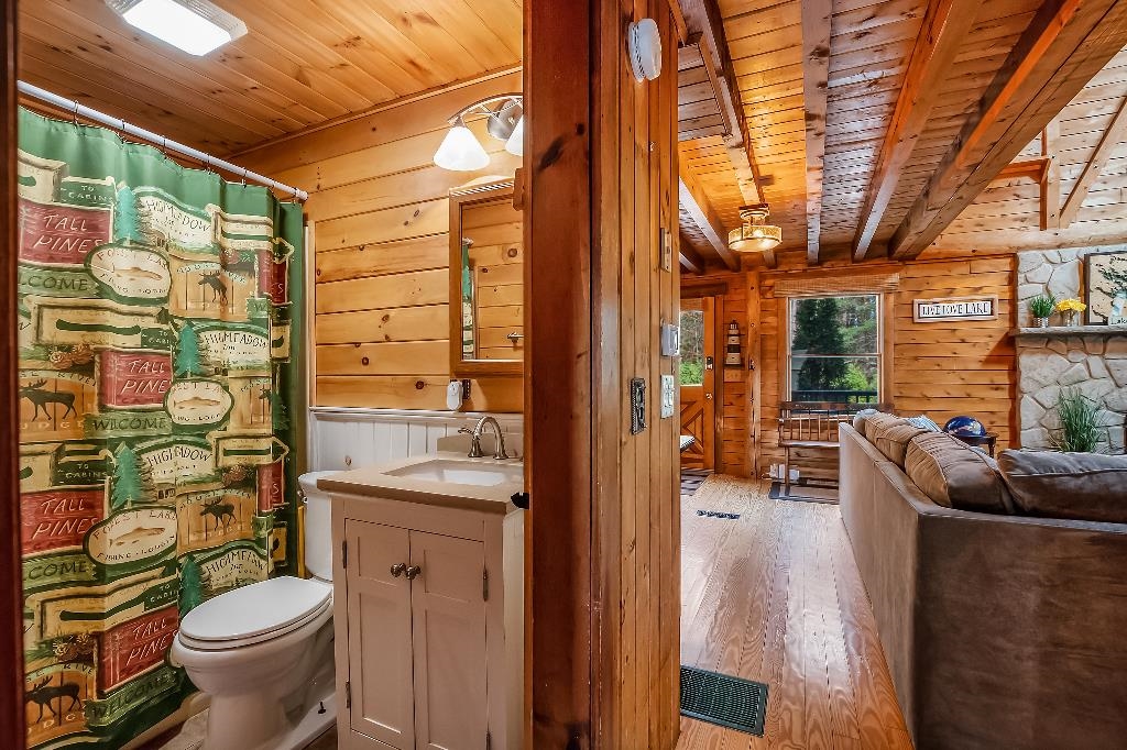 main property photo 8