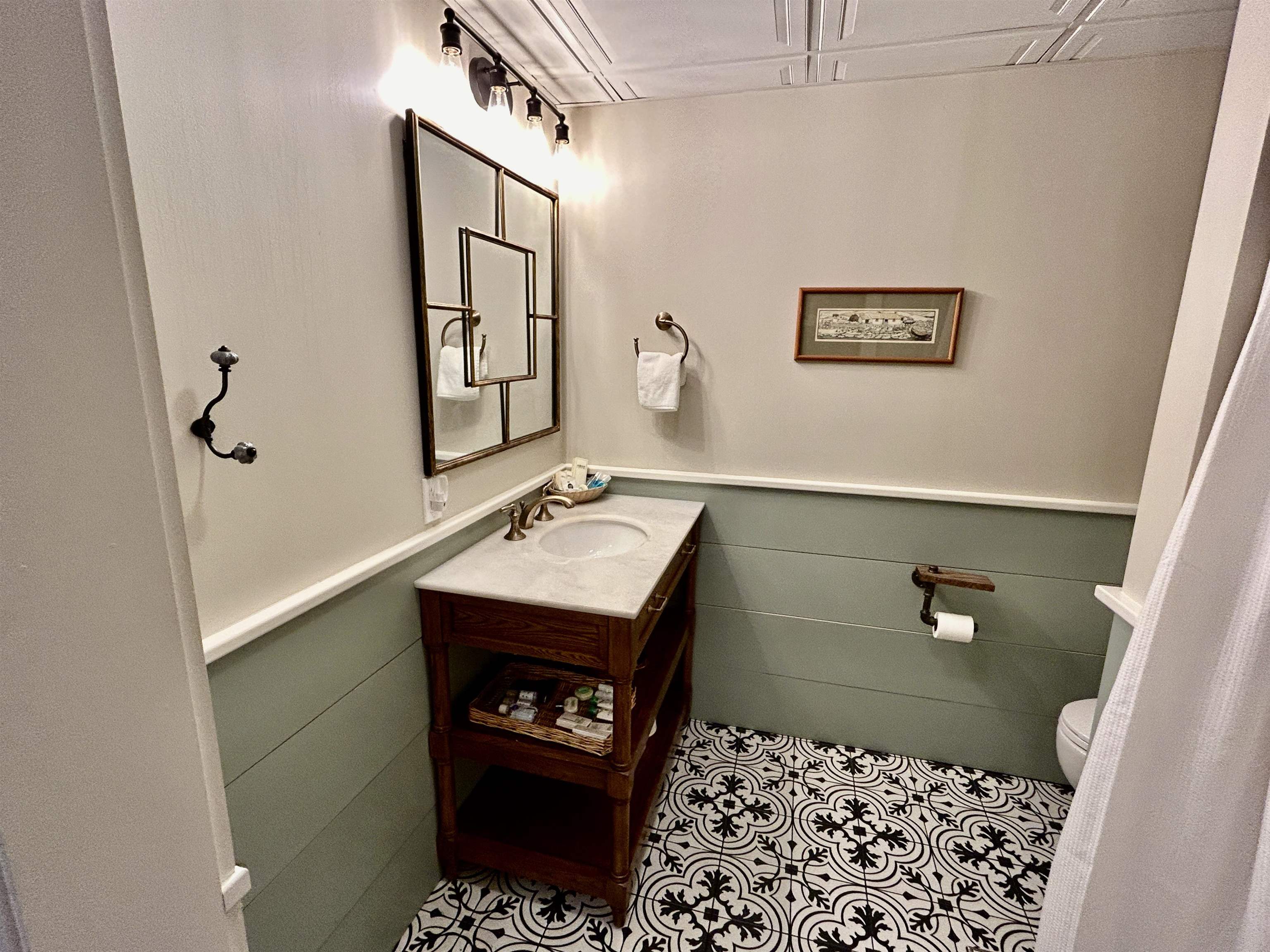 main property photo 39