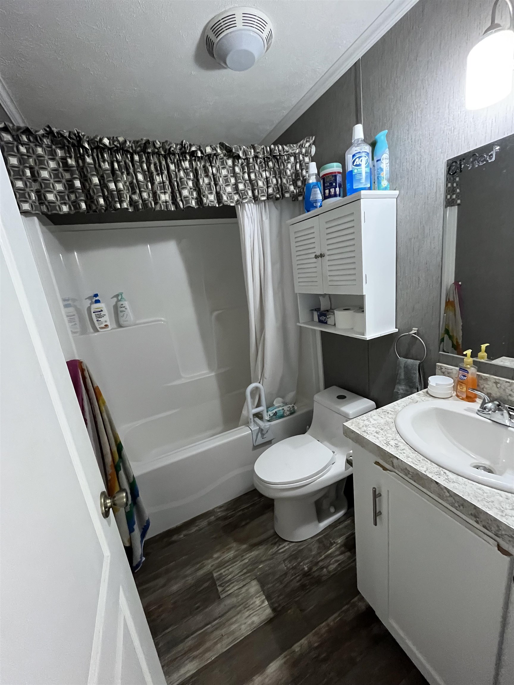 main property photo 6