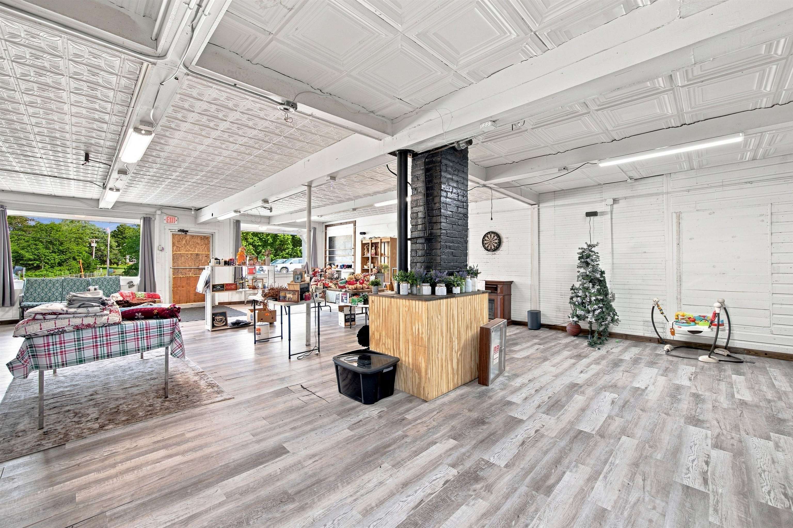 main property photo 7