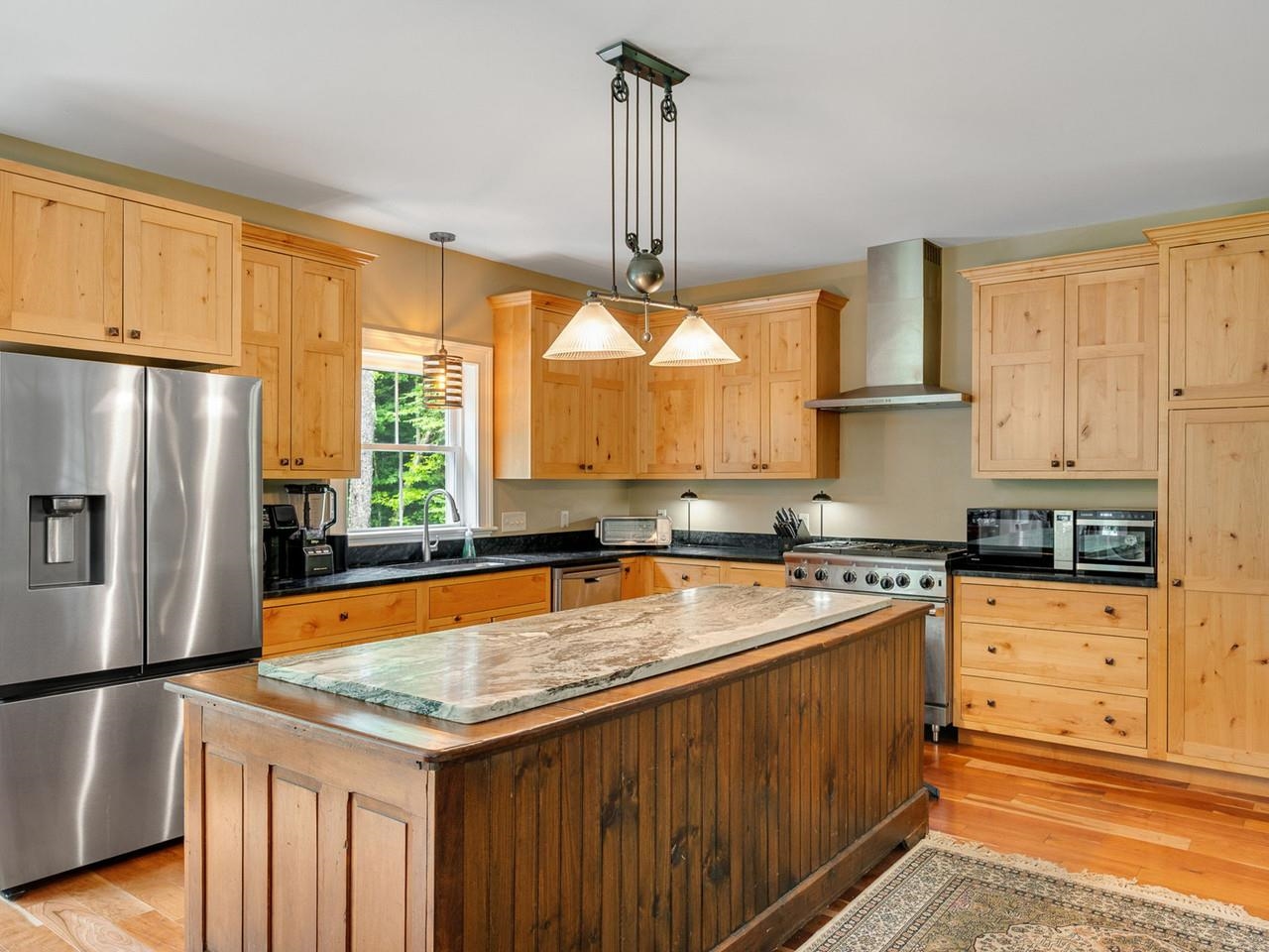 main property photo 6