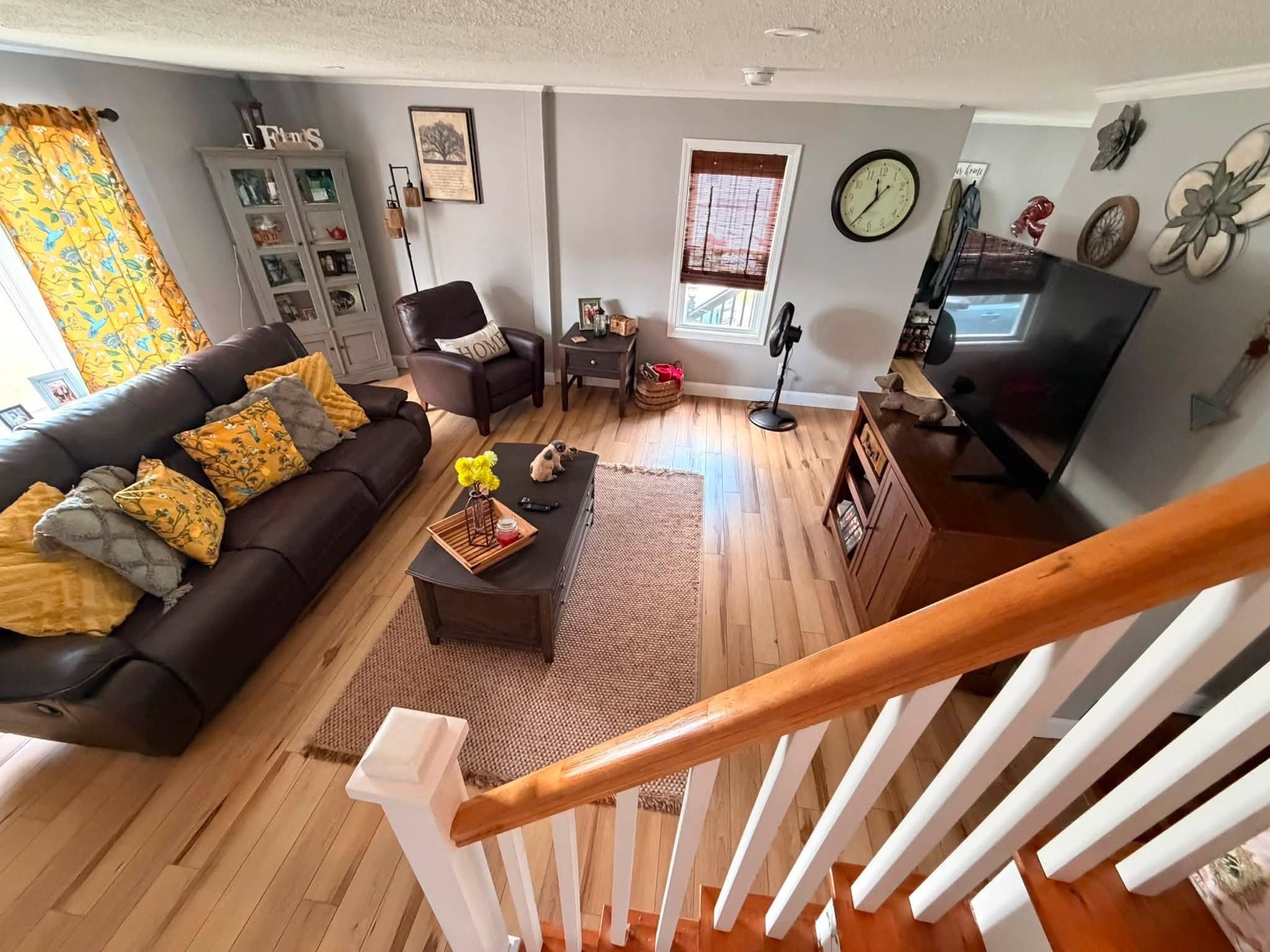 main property photo 9