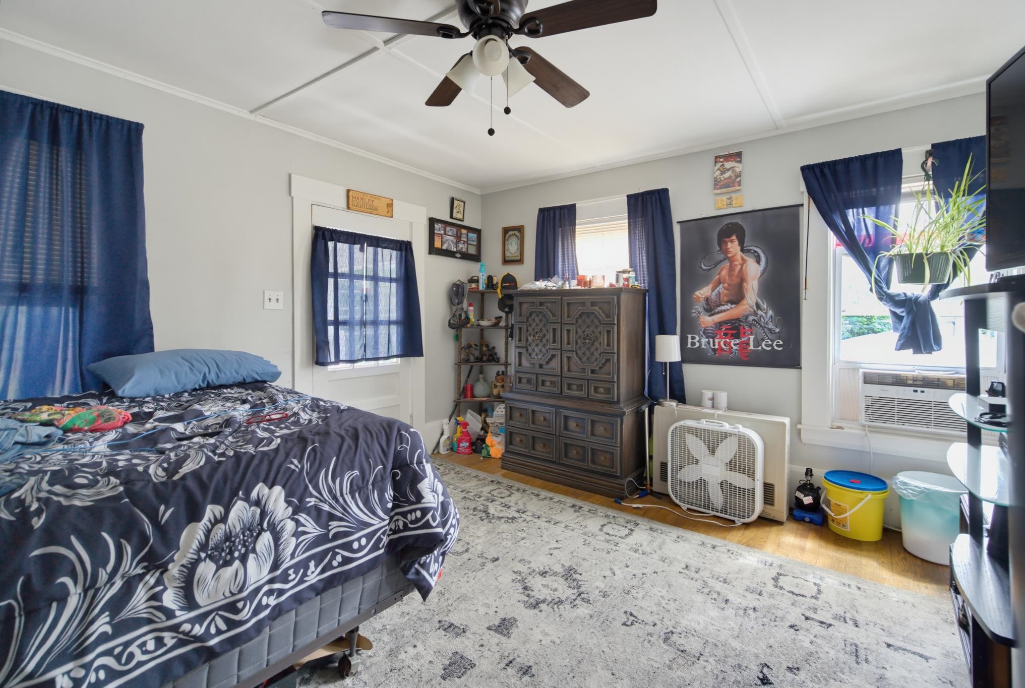 main property photo 49