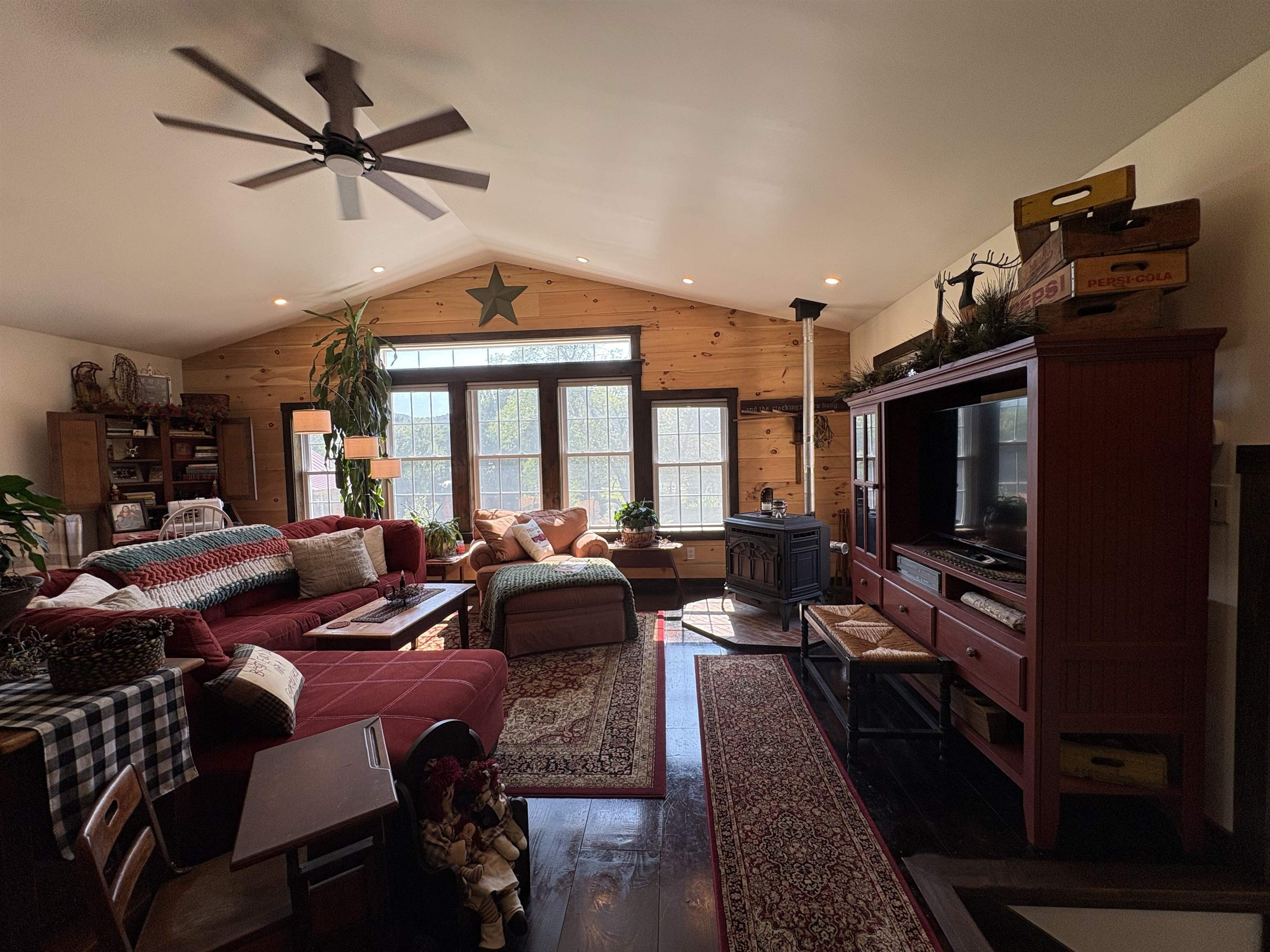 main property photo 31