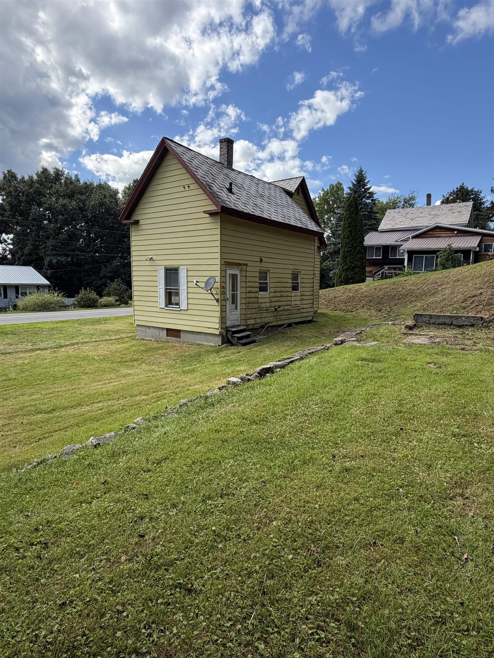 main property photo 3