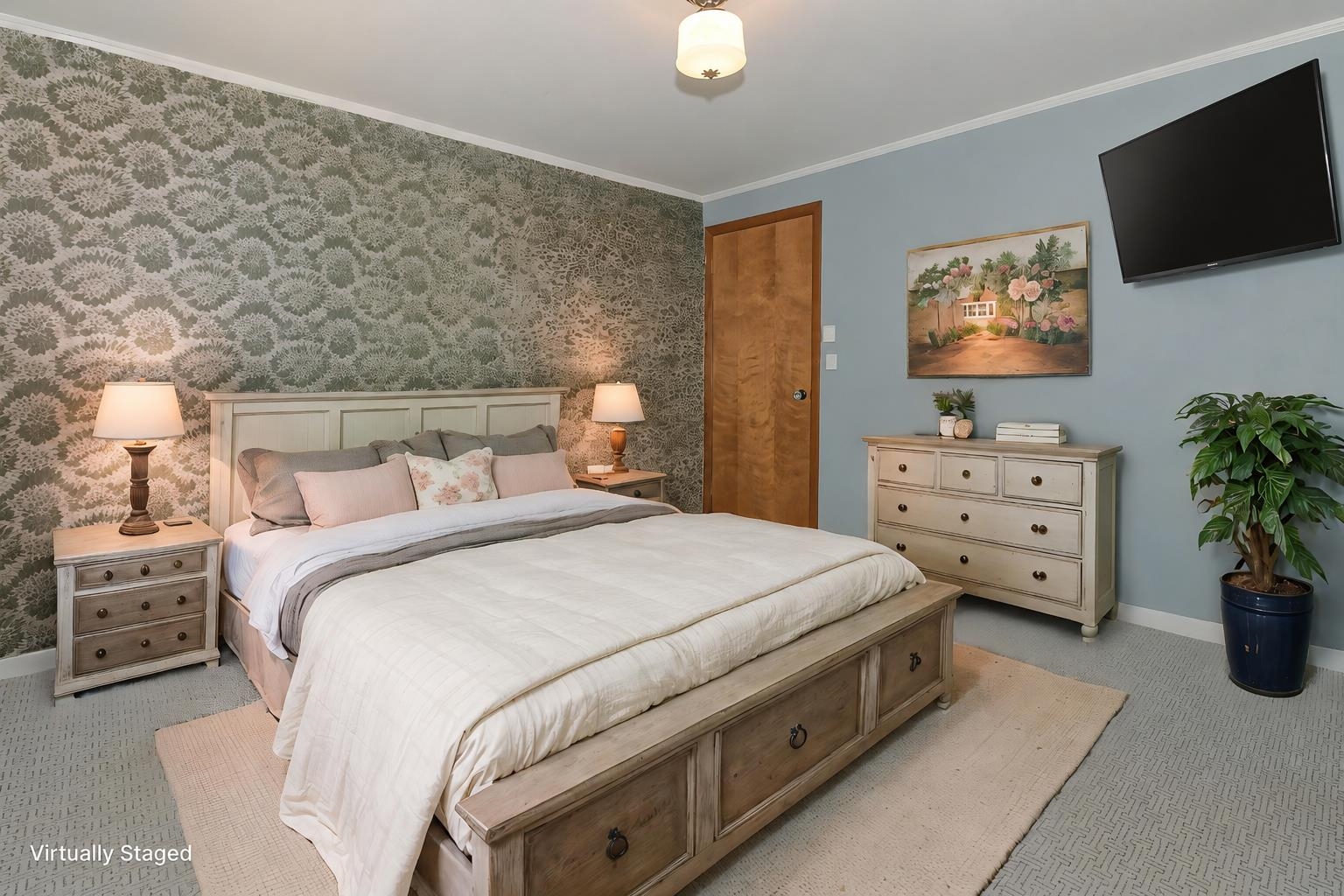 main property photo 17