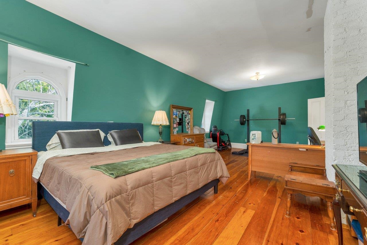 main property photo 22