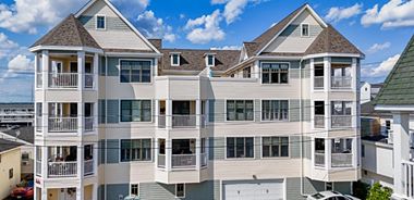 image of property with 3 Bed | 4 Bath | 1,753 Sqft