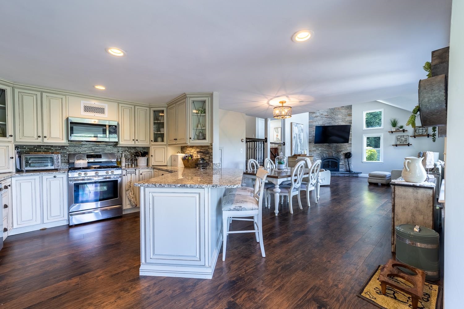 property viewer photo 19