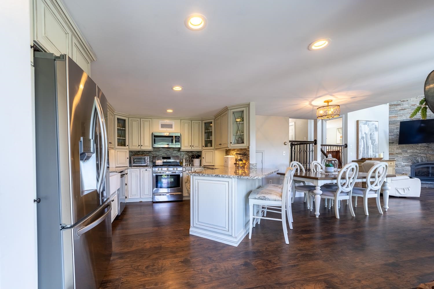 property viewer photo 23