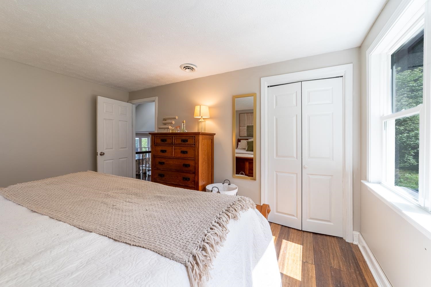 property viewer photo 35