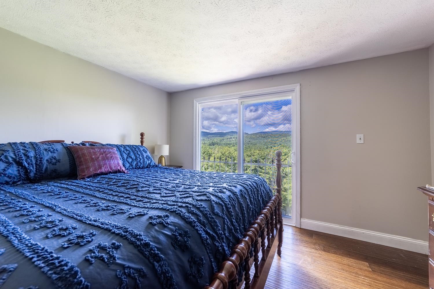 property viewer photo 43