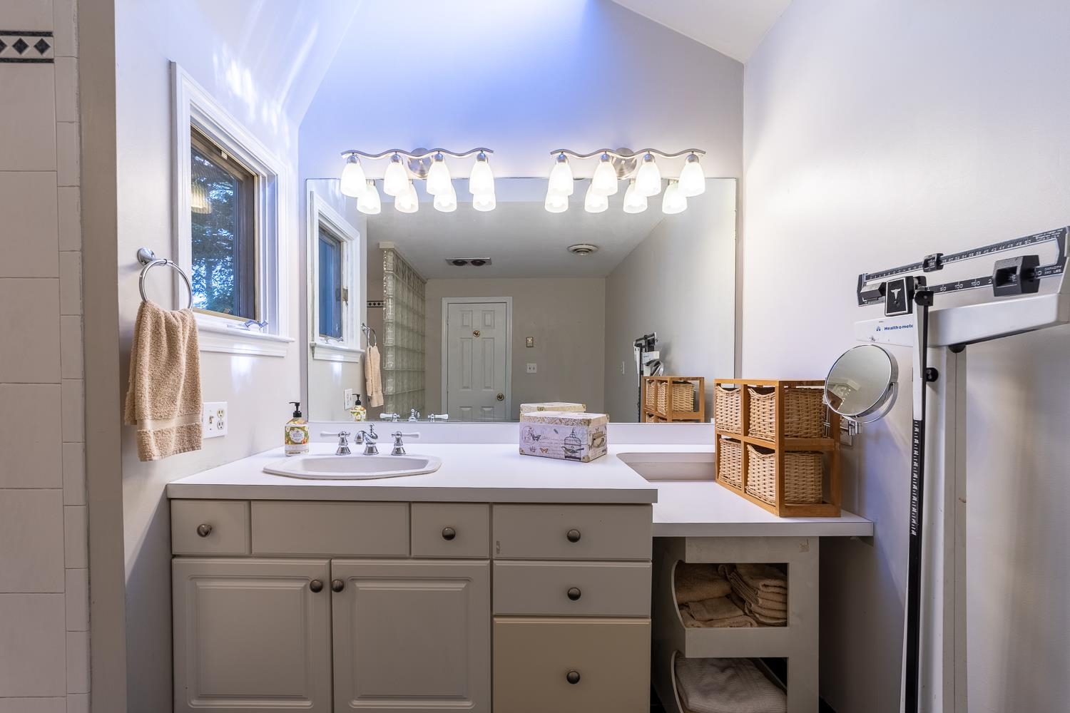 property viewer photo 47