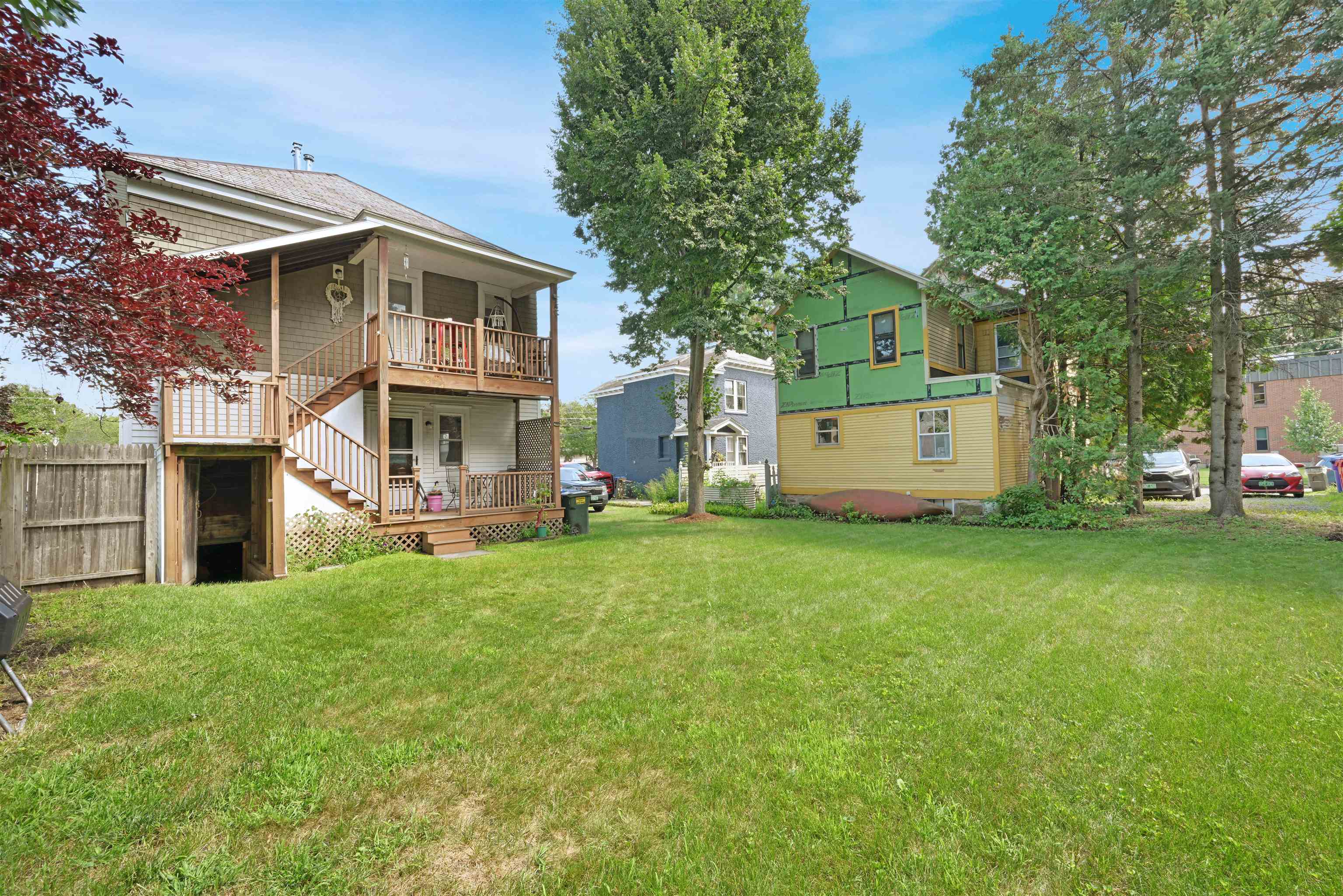 main property photo 40