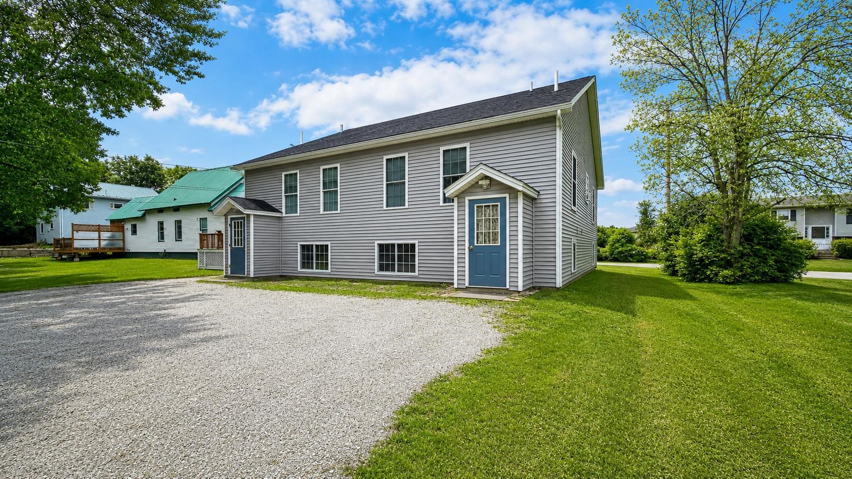main property photo 14