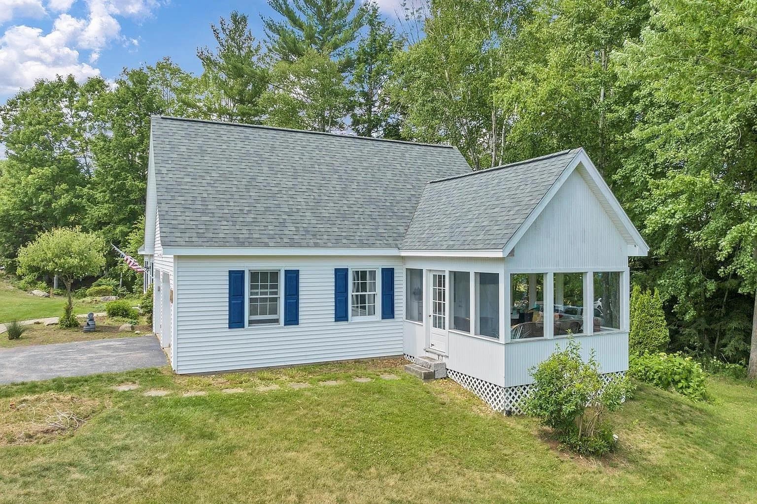 main property photo 25