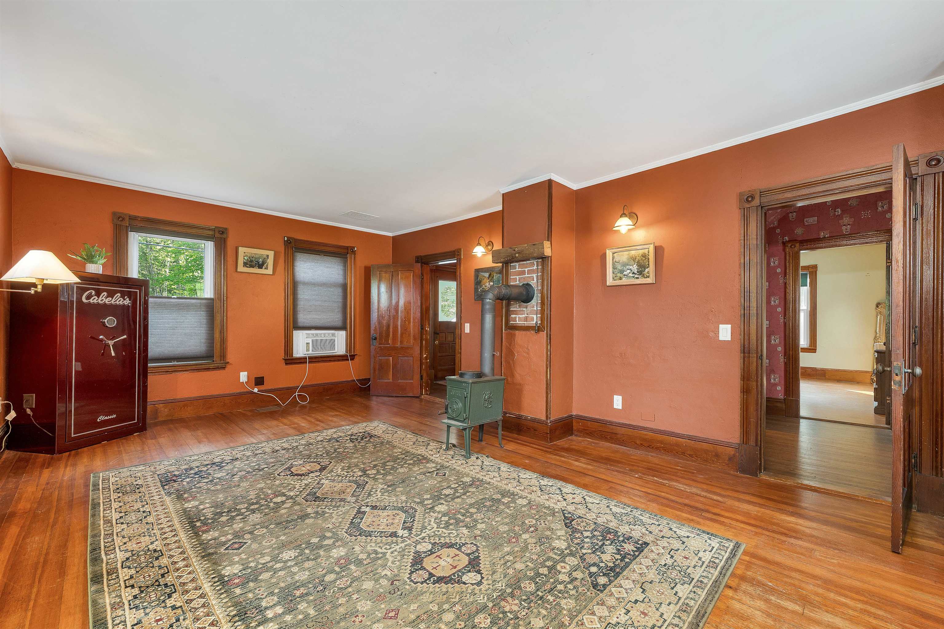 main property photo 30