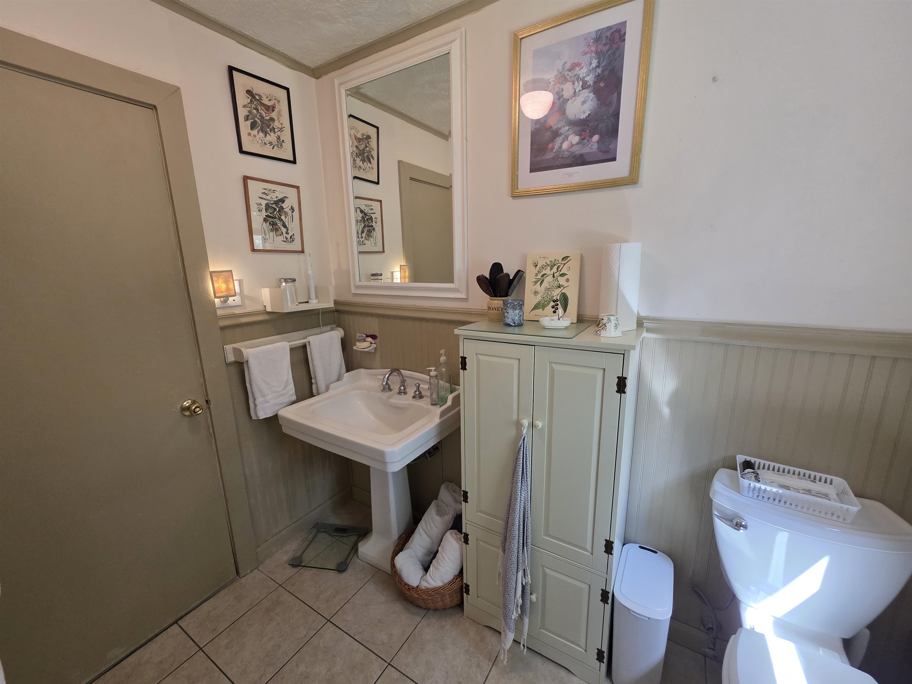 main property photo 34