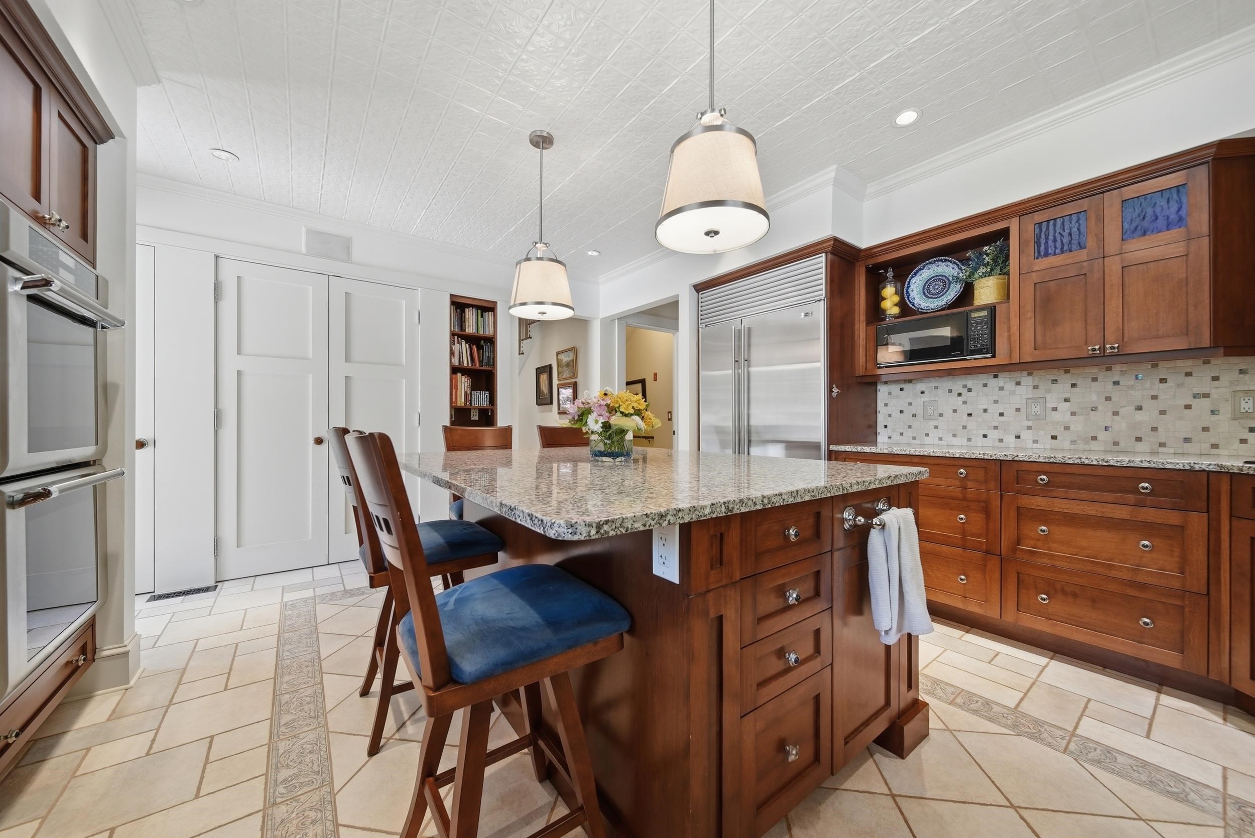 main property photo 13