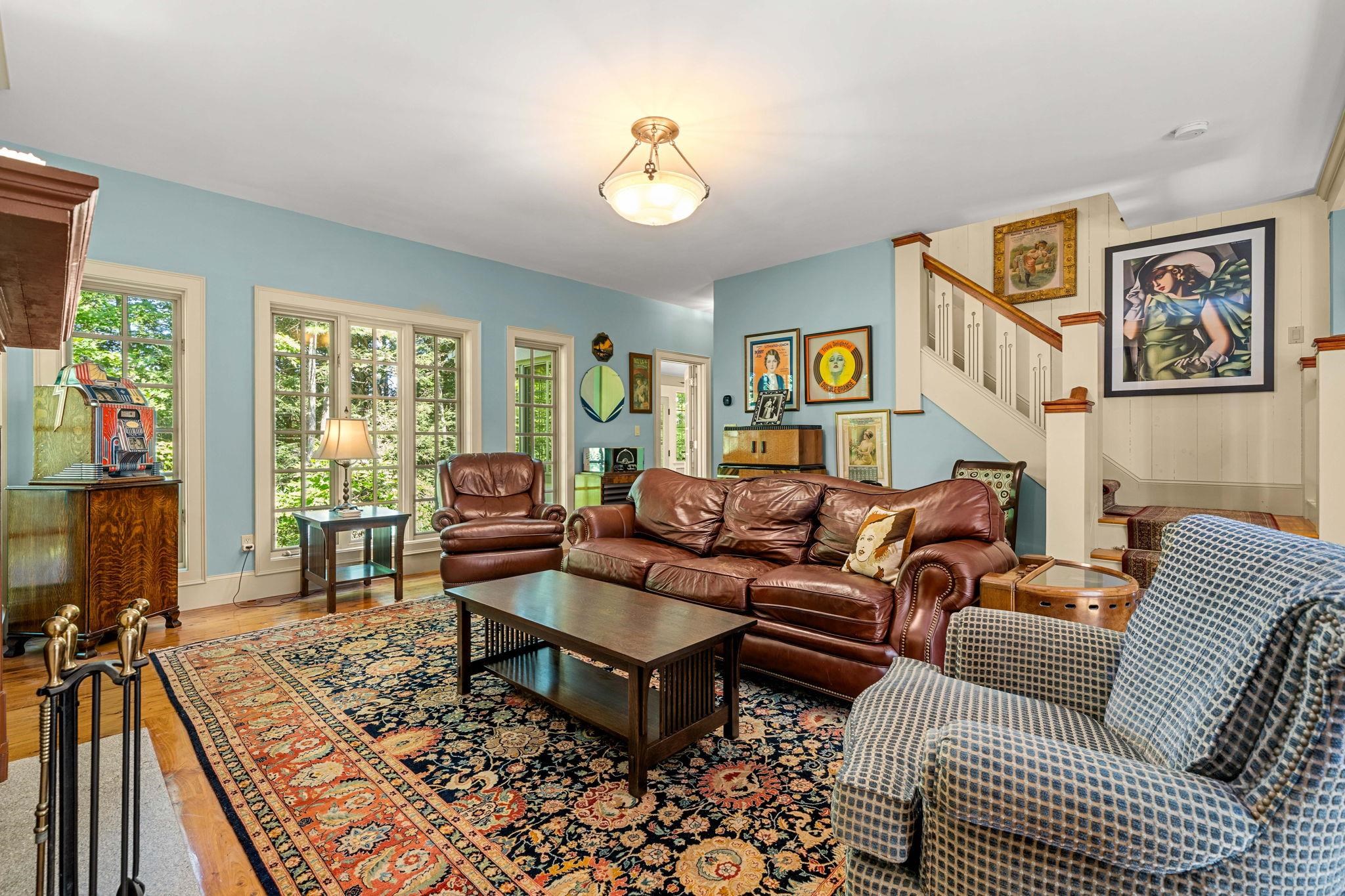 main property photo 11