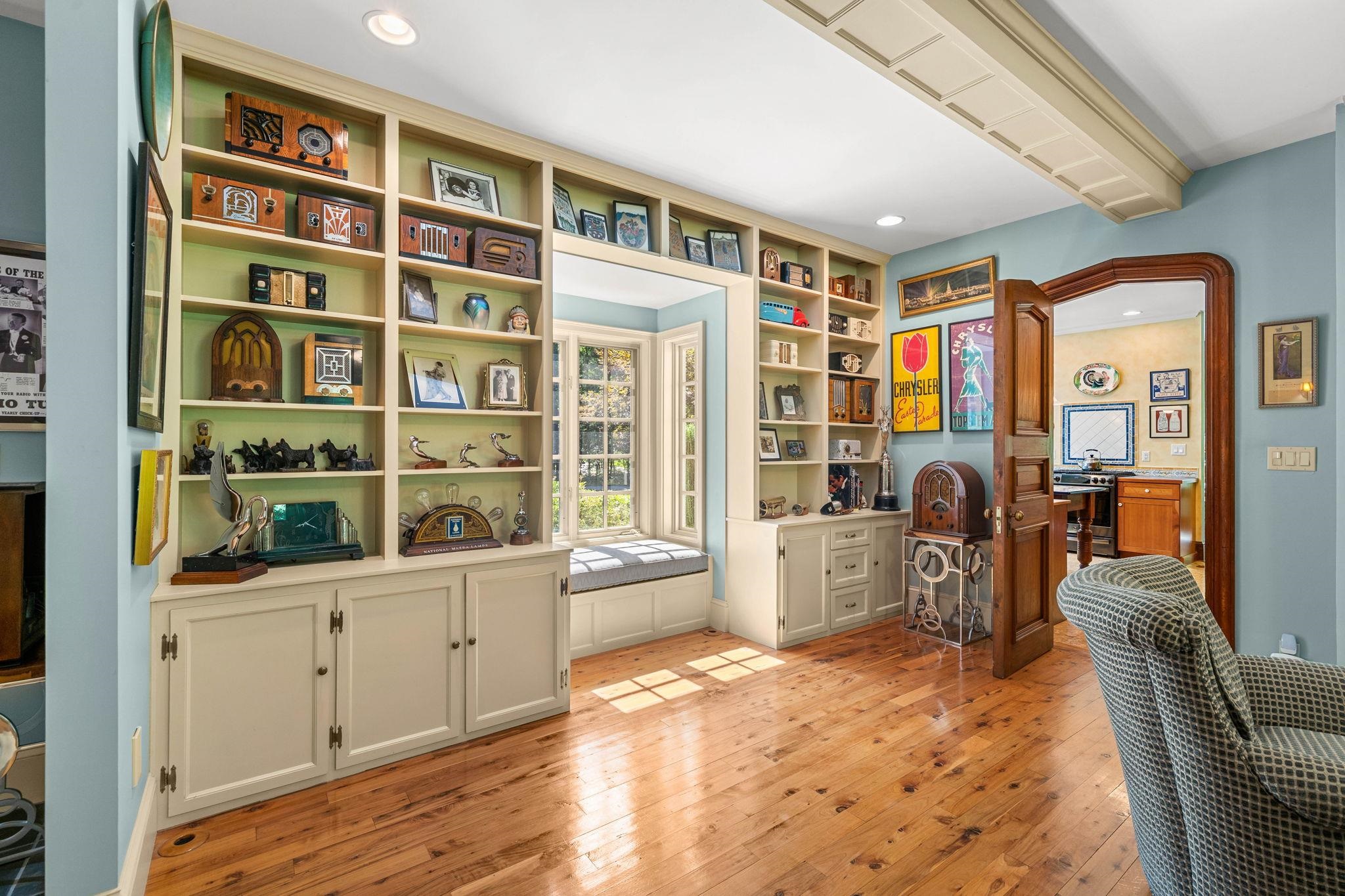 main property photo 12