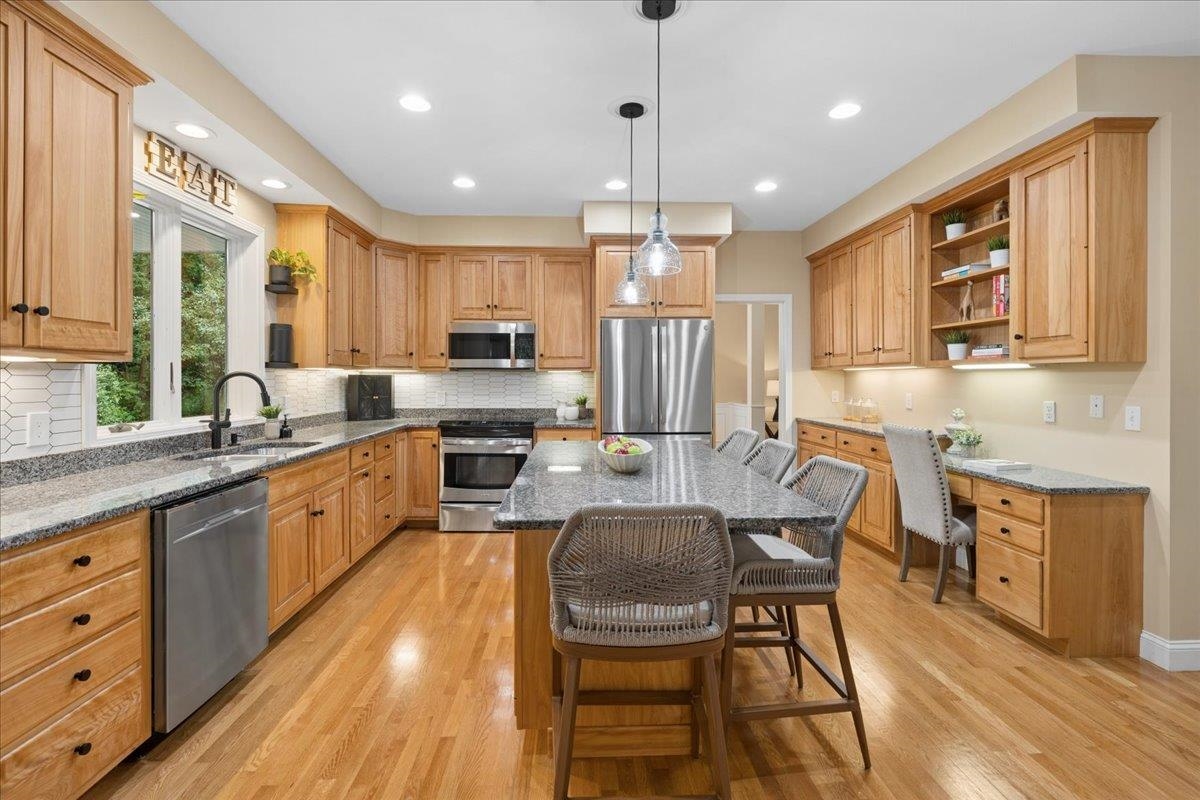 main property photo 15