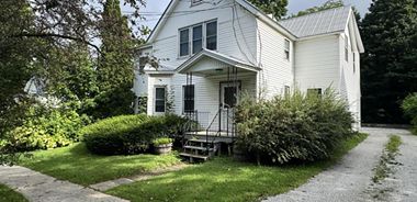 image of property with 6 Bed | 4 Bath | 3,518 Sqft