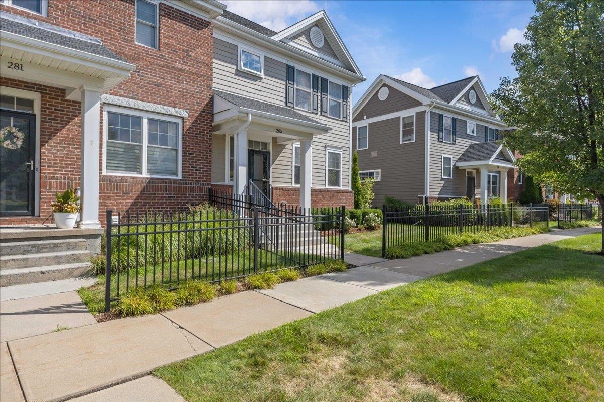 main property photo 51