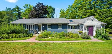 image of property with 4 Bed | 3 Bath | 1,951 Sqft